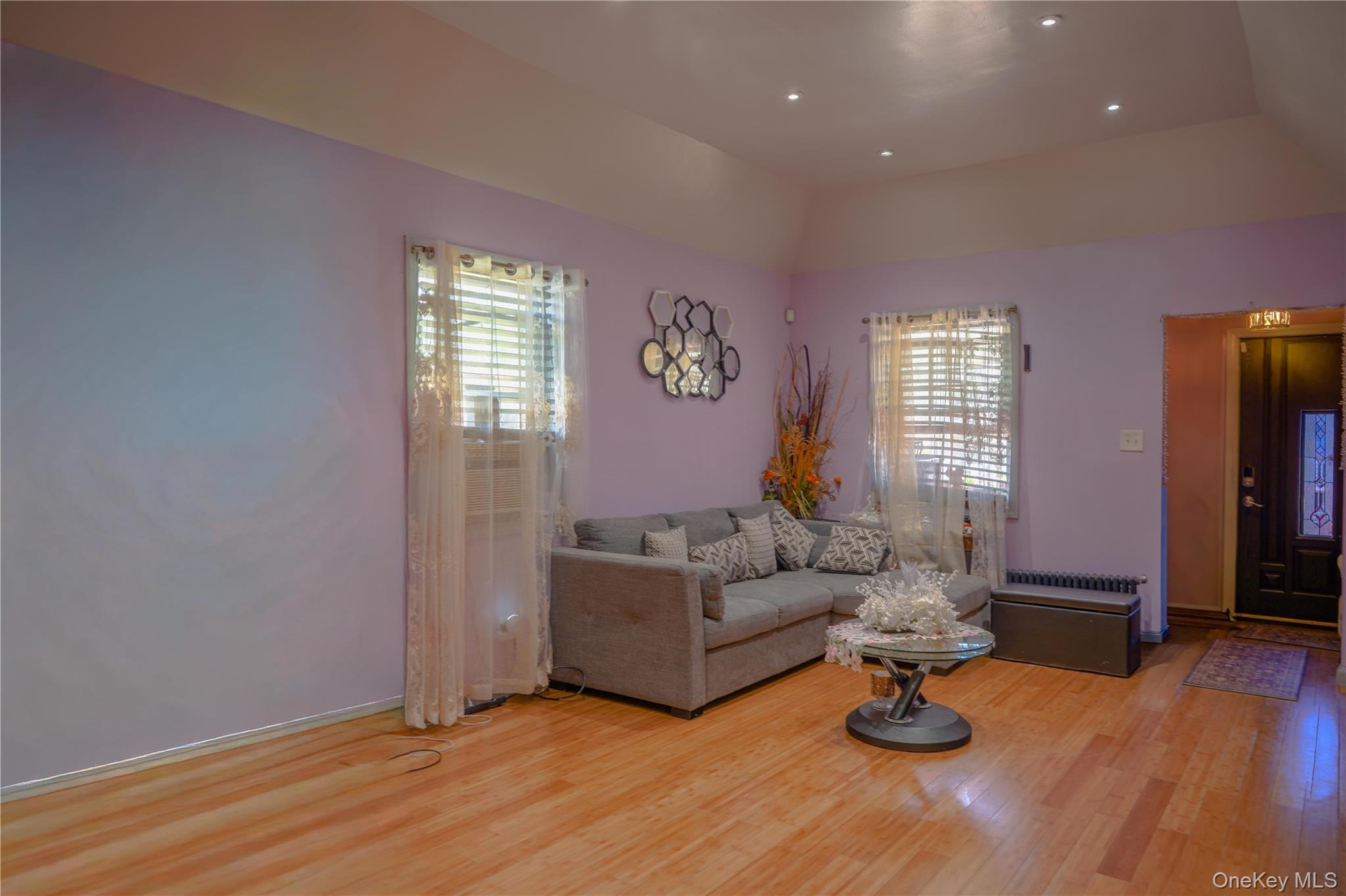Single Family Mathewson Court  Queens, NY 11434, MLS-1032118-4