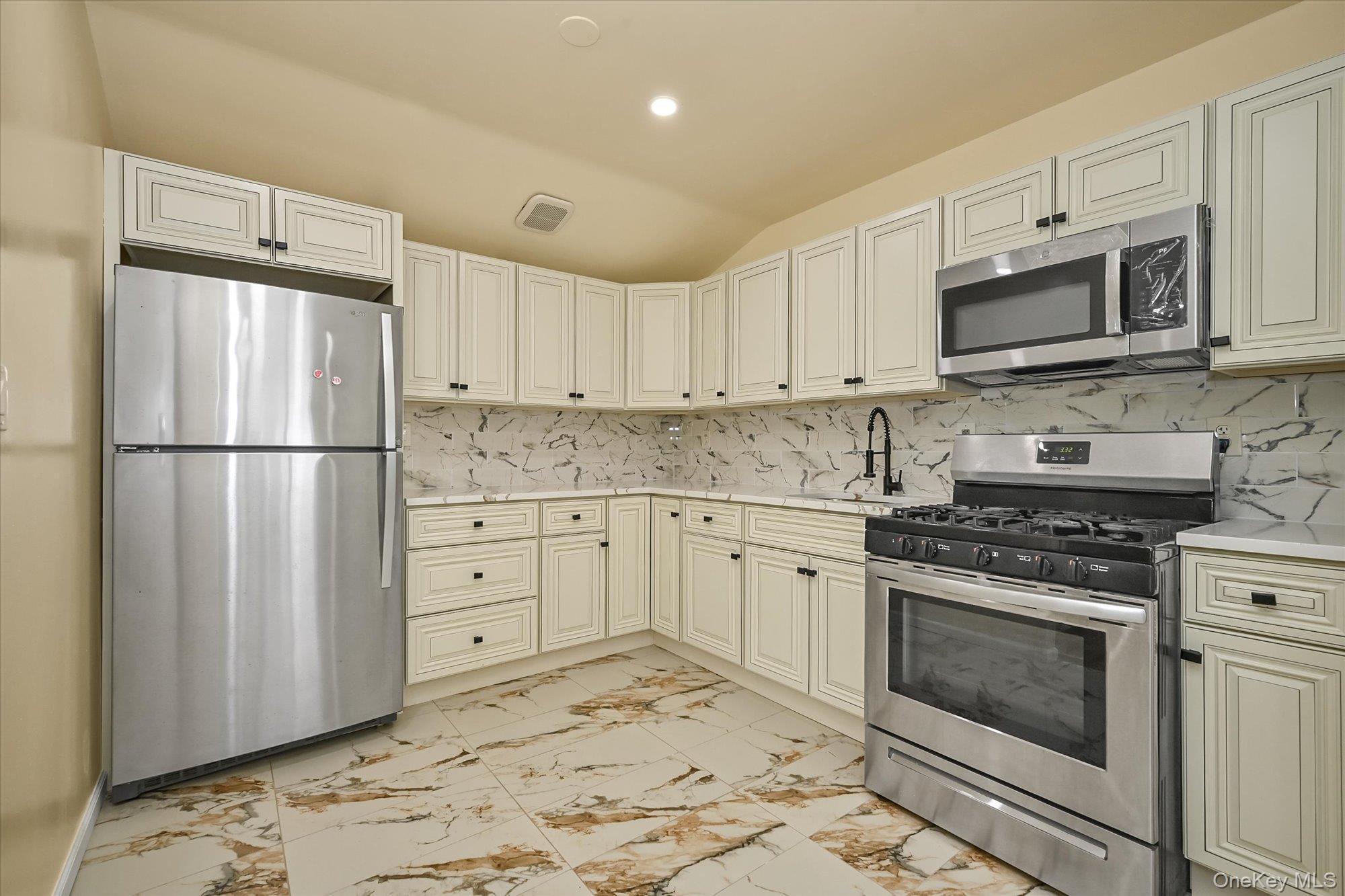 Single Family Beach 64th Street Queens, NY 11692, MLS-1032121-7
