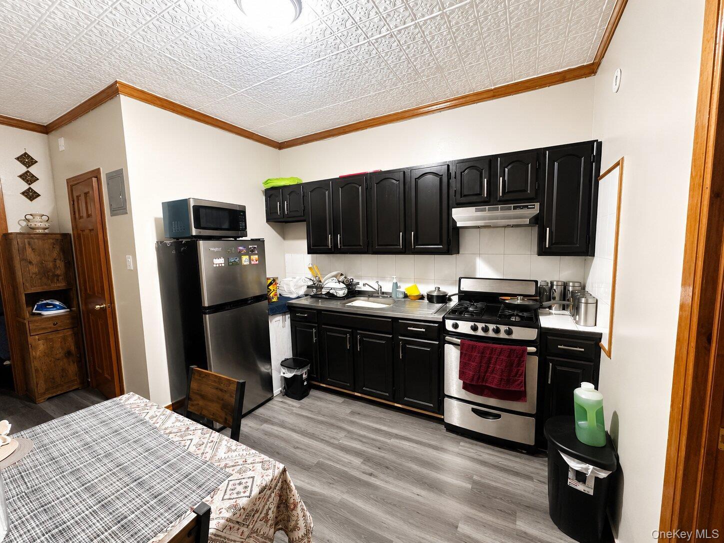 Single Family 32nd Street Brooklyn, NY 11232, MLS-1032126-10