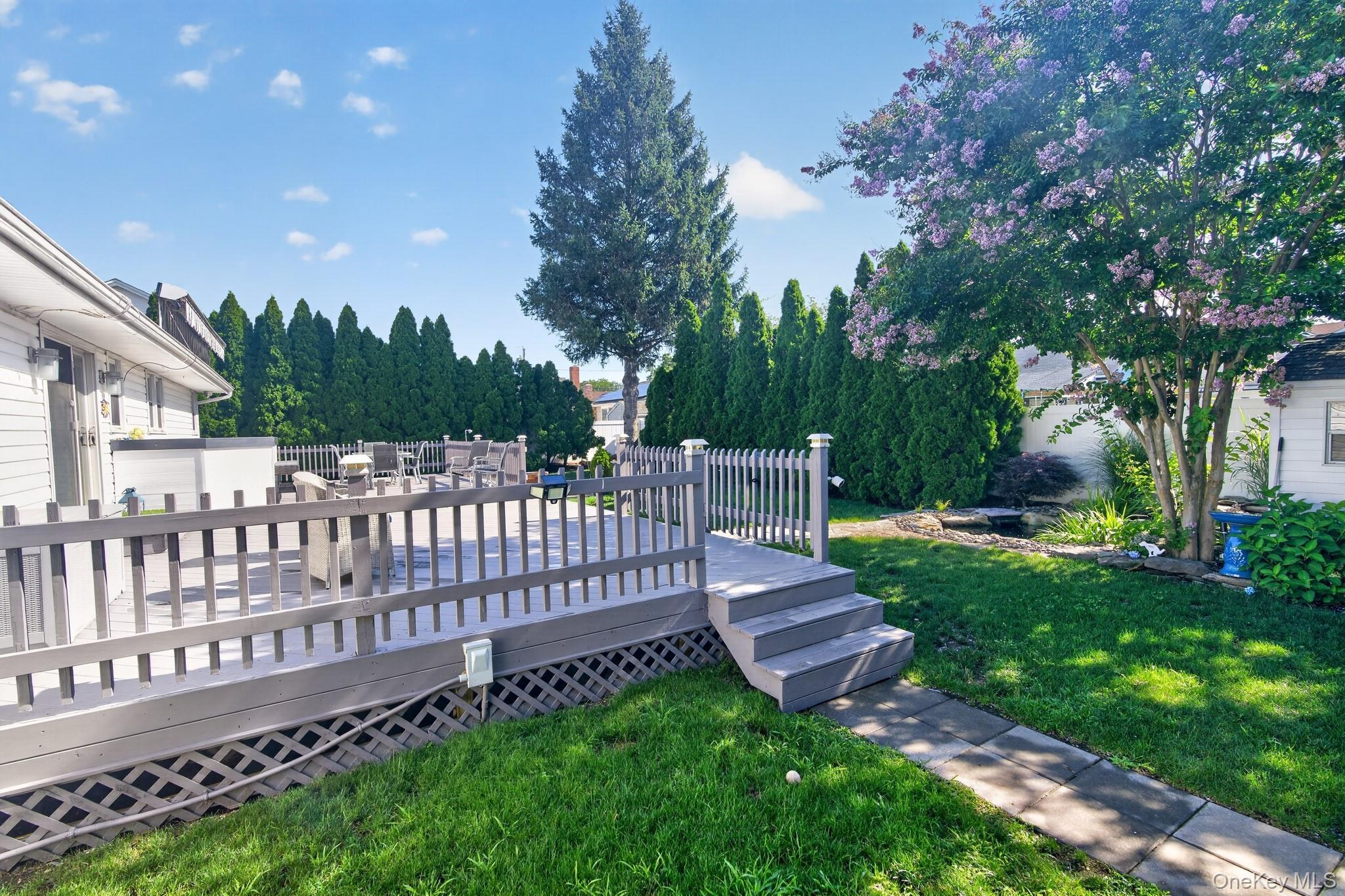 Single Family S 5th Street  Nassau County, NY 11714, MLS-1032127-4