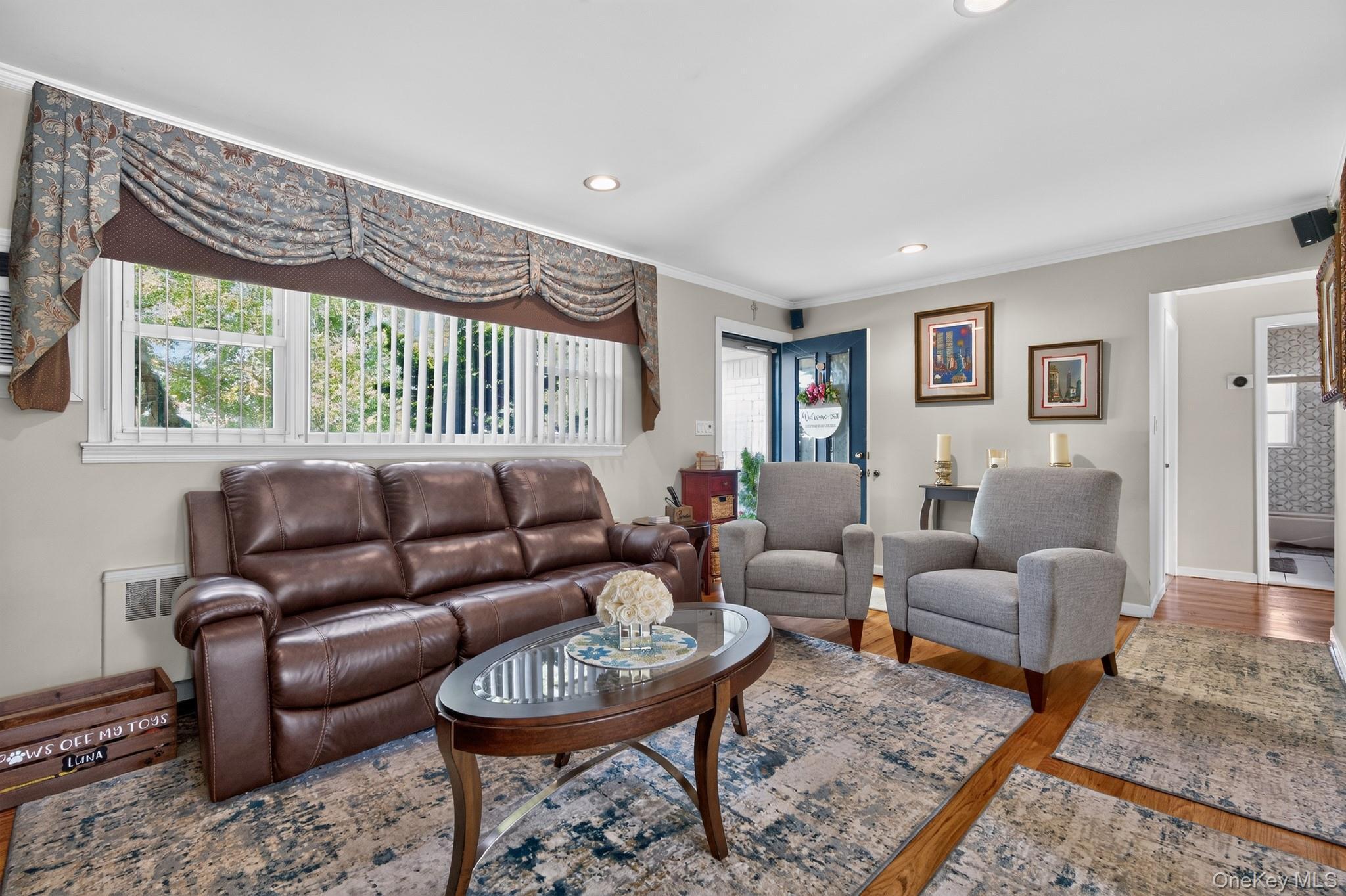 Single Family S 5th Street  Nassau County, NY 11714, MLS-1032127-9