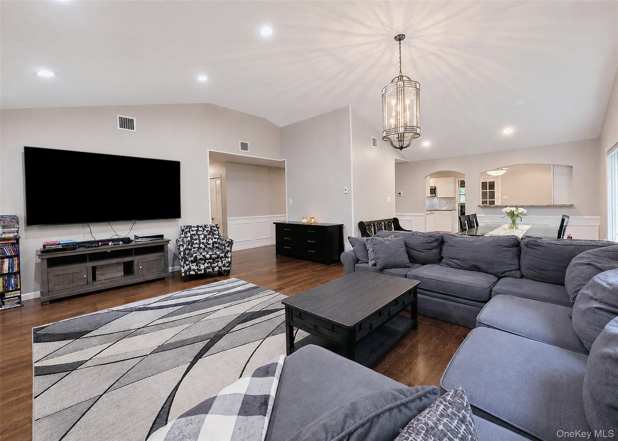 Single Family Pennaquid Road Suffolk County, NY 11727, MLS-1032132-5