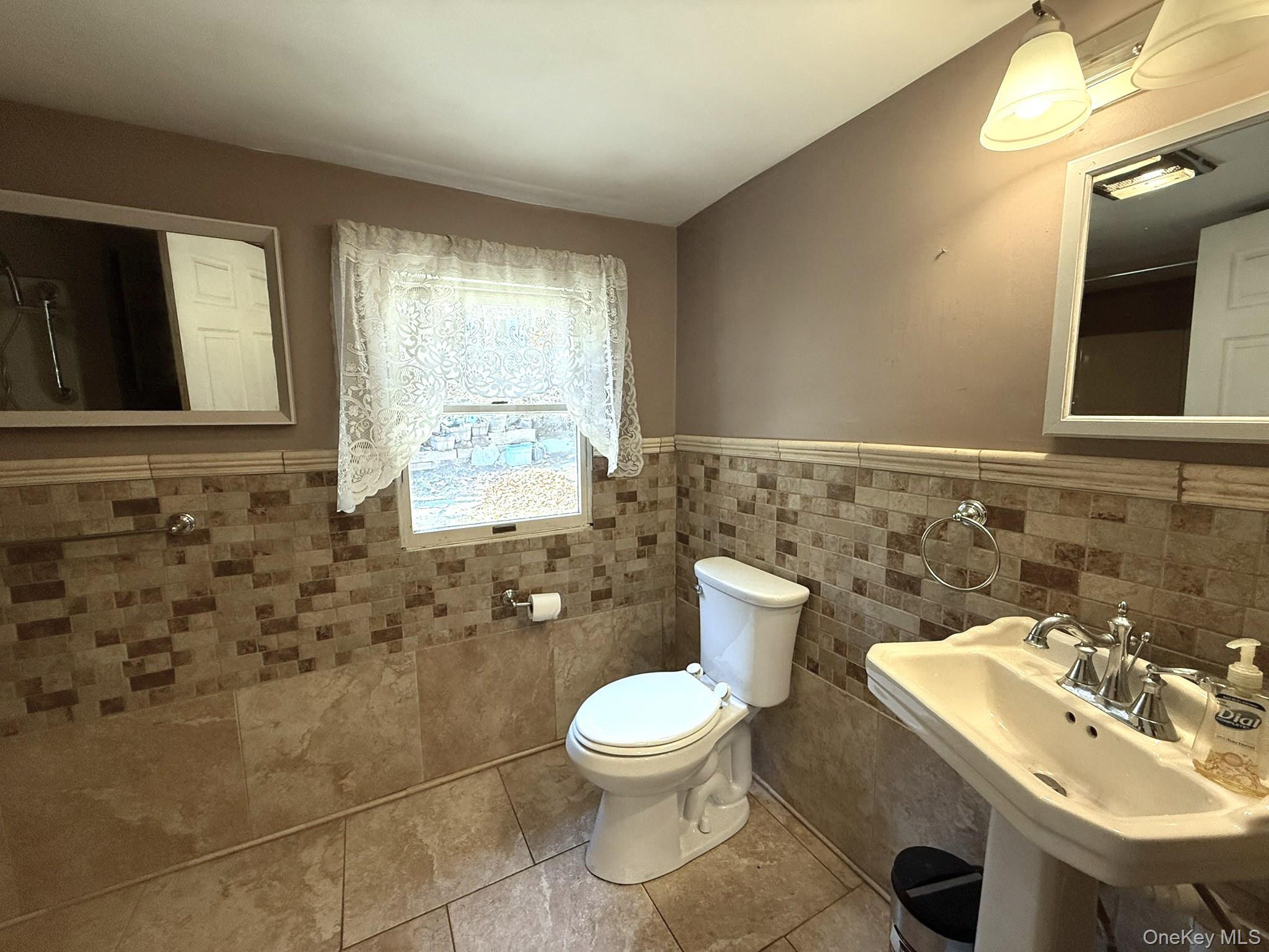 Single Family Glen Hill Dutchess County, NY 12522, MLS-1032197-13