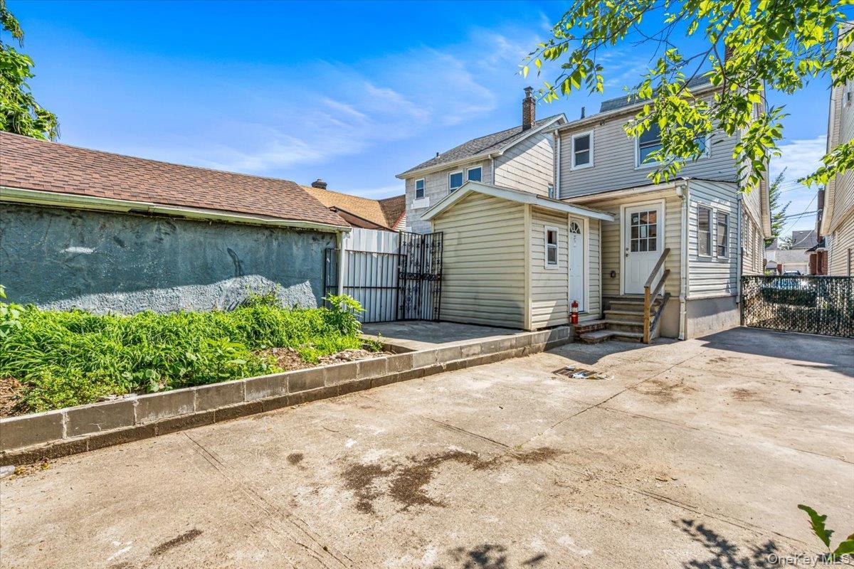 Single Family Parsons Boulevard  Queens, NY 11365, MLS-1032211-13