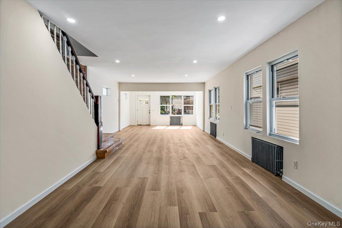 Single Family Parsons Boulevard  Queens, NY 11365, MLS-1032211-4