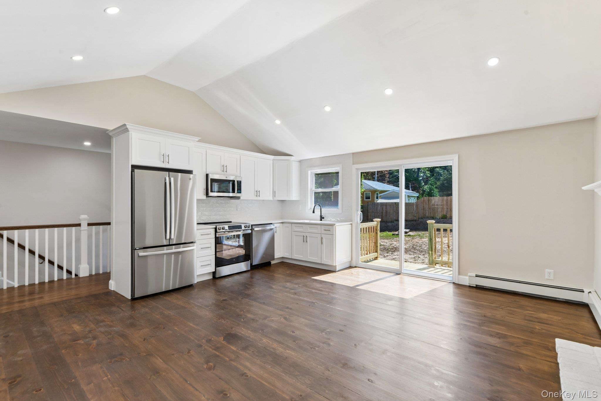 Single Family Kew Drive  Suffolk County, NY 11789, MLS-1032212-4