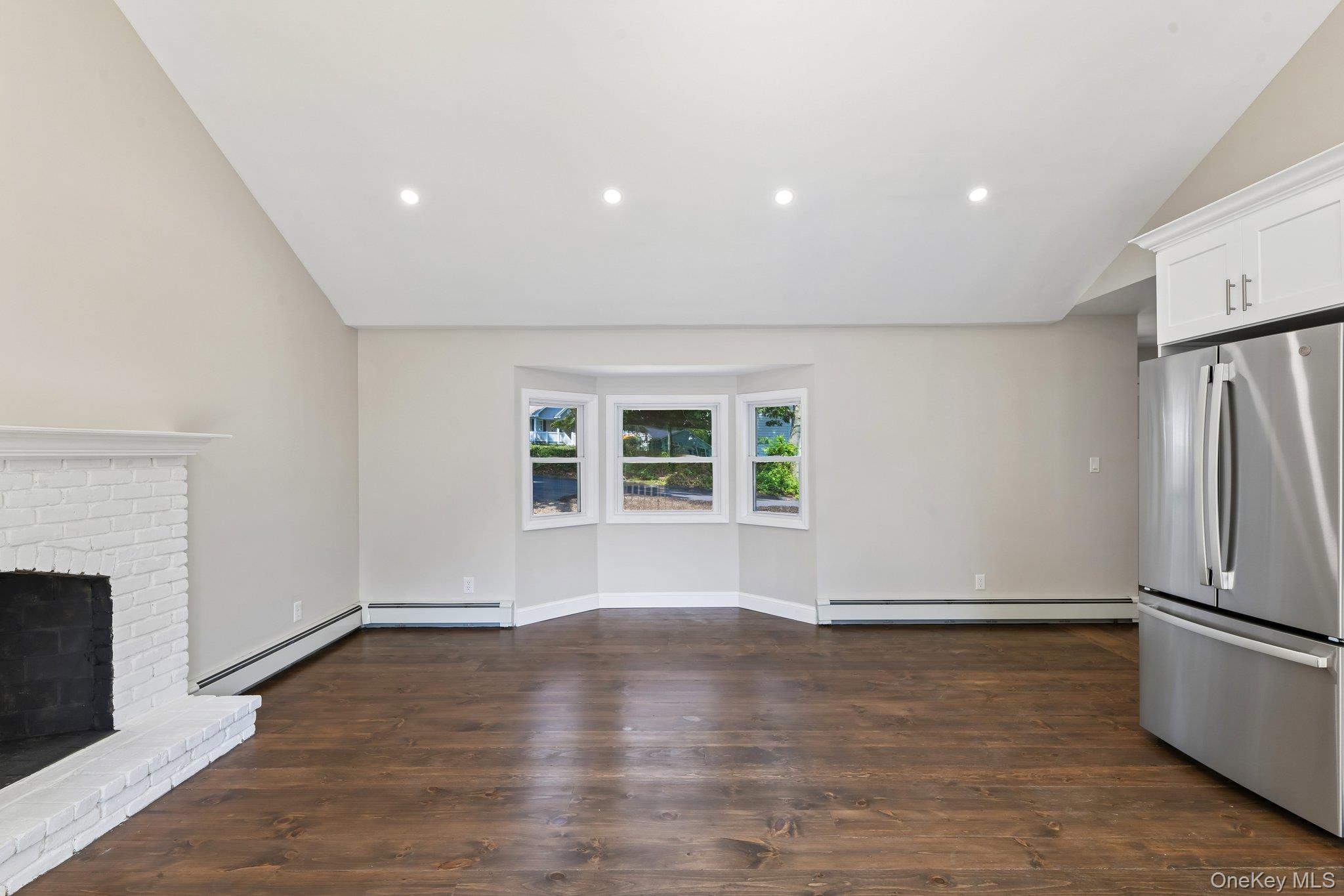 Single Family Kew Drive  Suffolk County, NY 11789, MLS-1032212-6