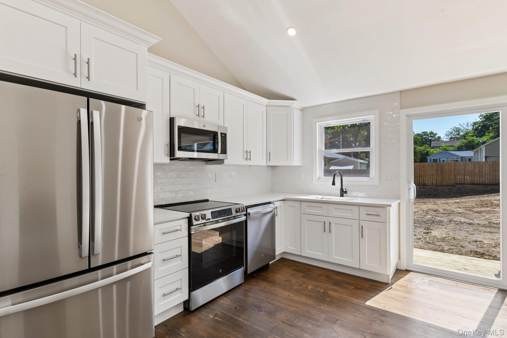 Single Family Kew Drive  Suffolk County, NY 11789, MLS-1032212-8