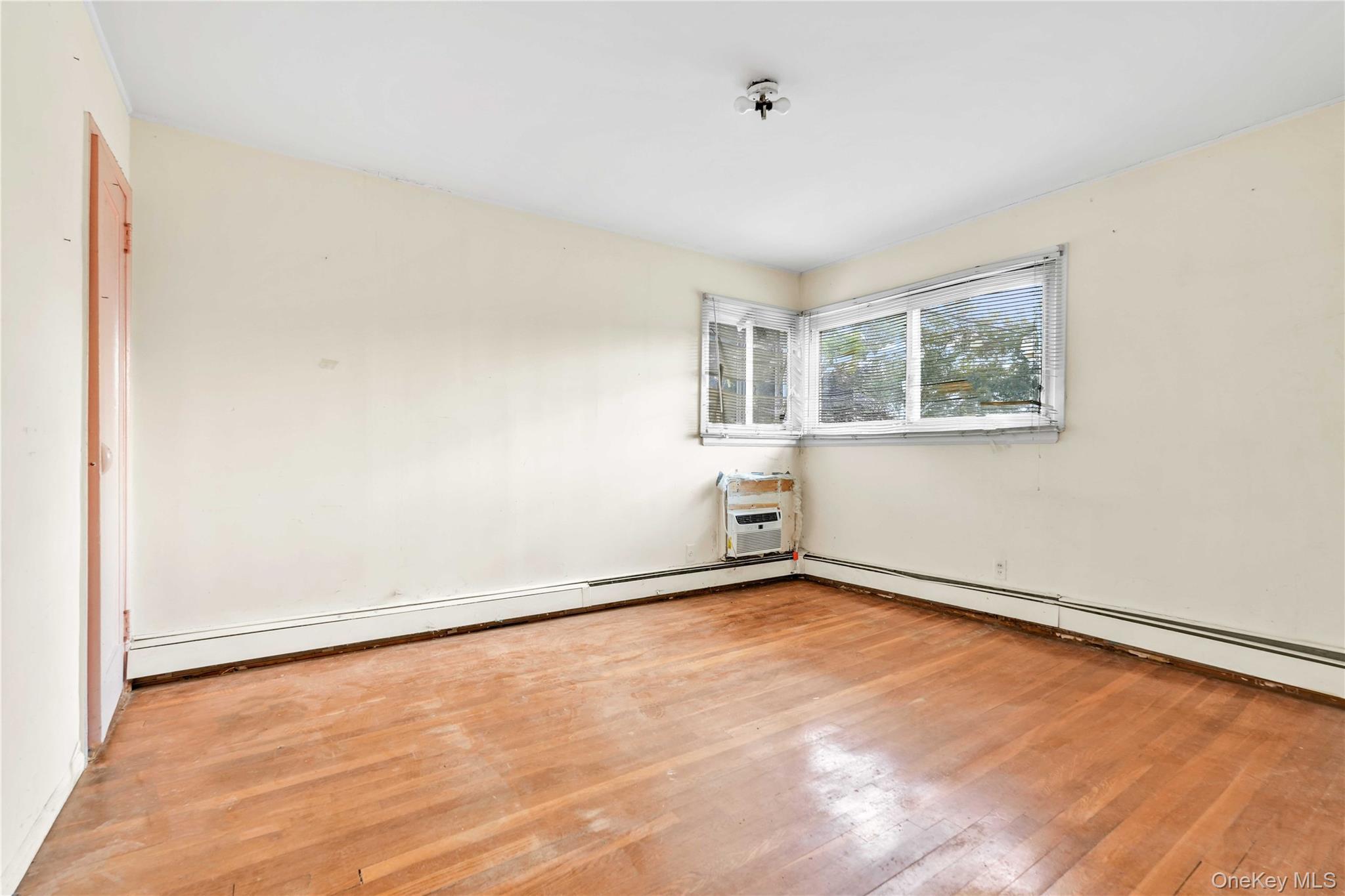 Single Family Bell Boulevard  Queens, NY 11364, MLS-1032232-15