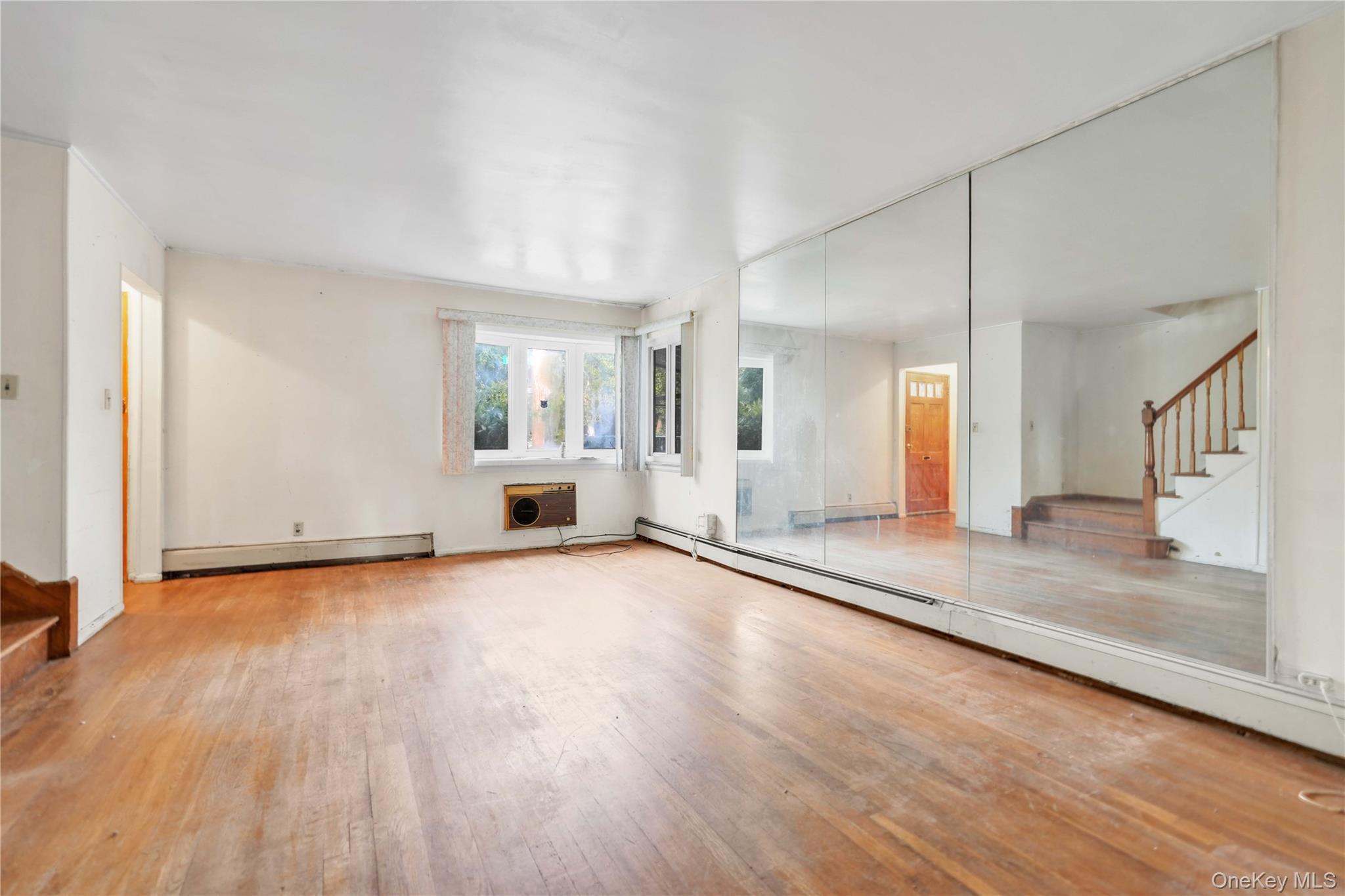 Single Family Bell Boulevard  Queens, NY 11364, MLS-1032232-2