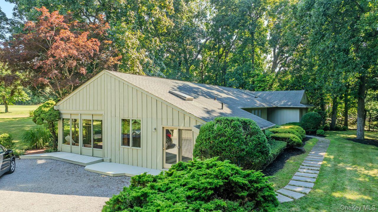 Single Family Fairway Drive  Suffolk County, NY 11777, MLS-1032233-23