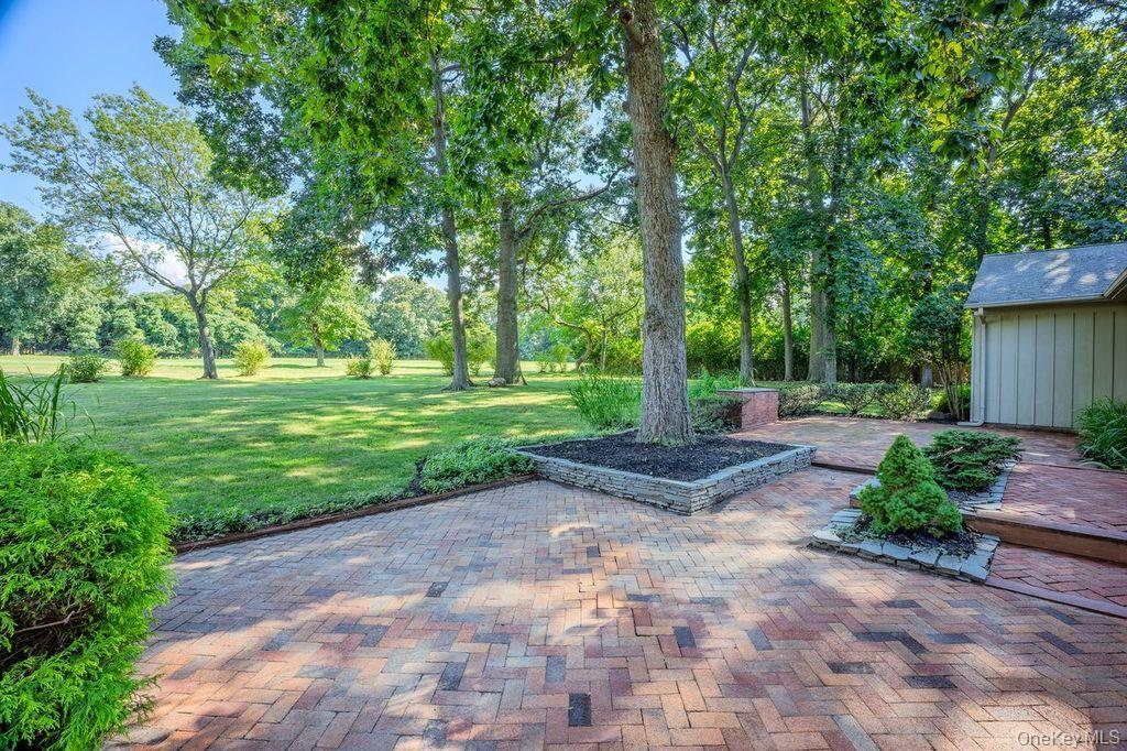 Single Family Fairway Drive  Suffolk County, NY 11777, MLS-1032233-24