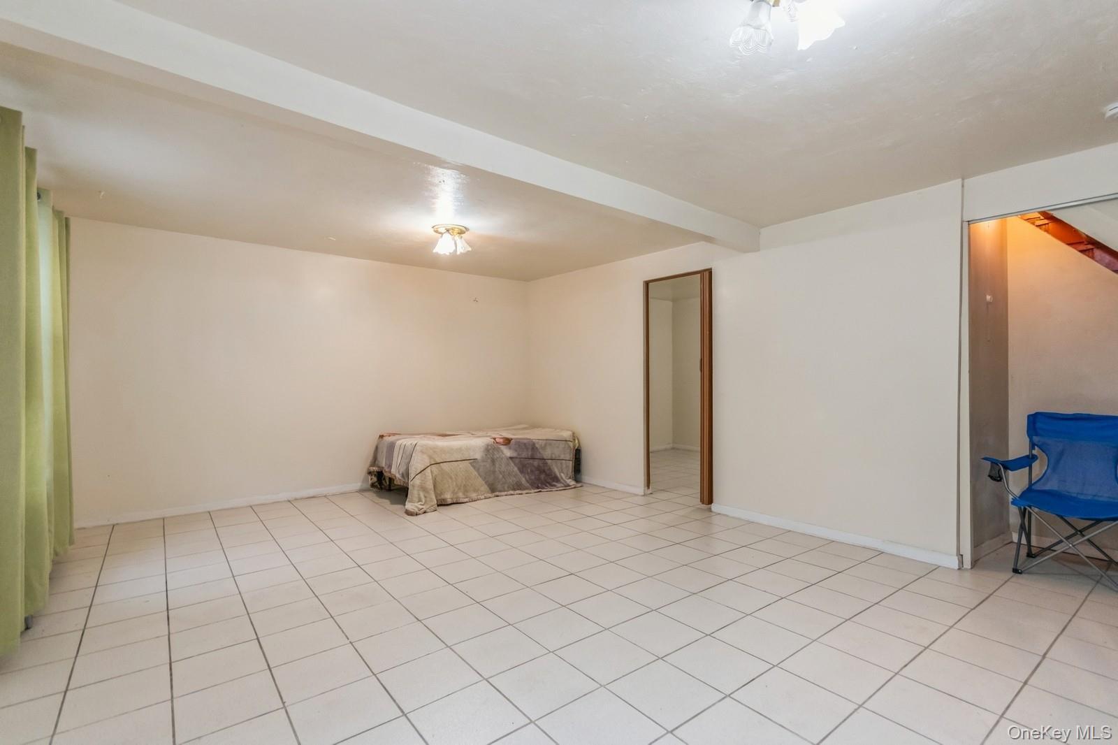 Single Family Grace Avenue Bronx, NY 10466, MLS-1032248-25
