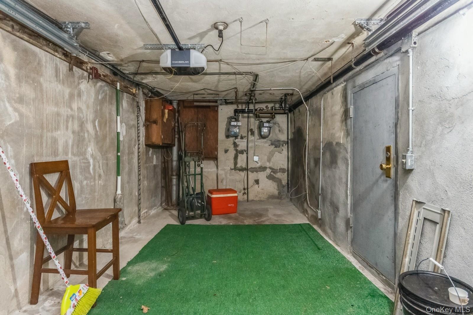 Single Family Grace Avenue Bronx, NY 10466, MLS-1032248-36