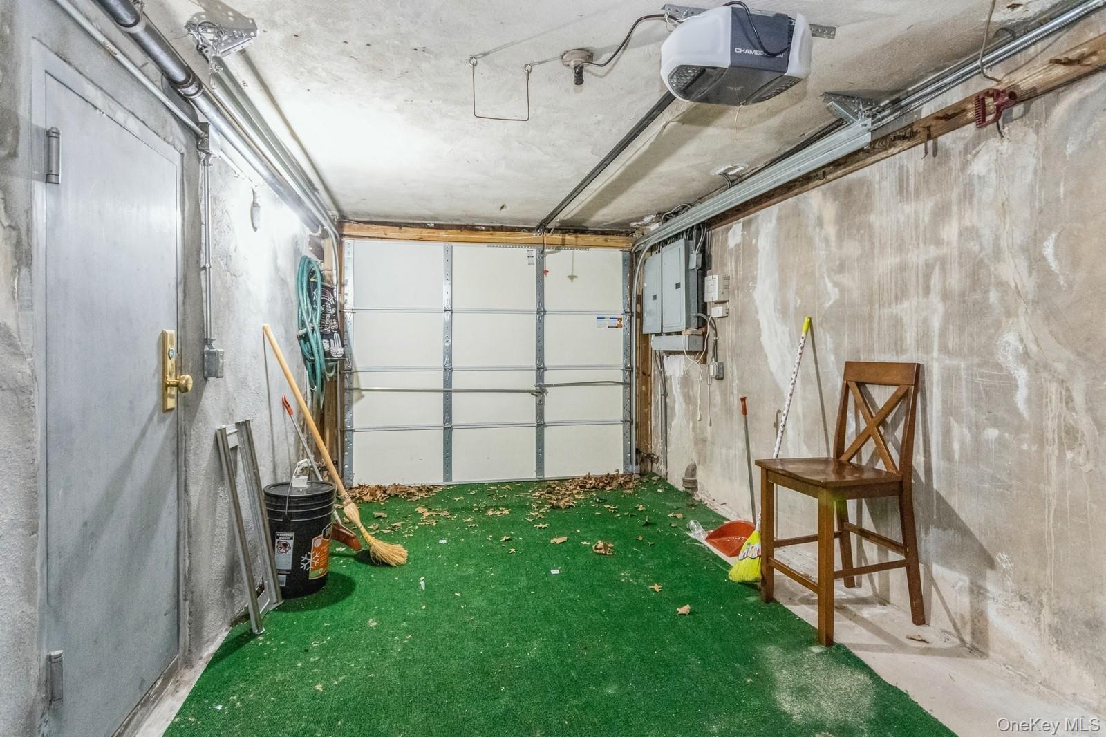Single Family Grace Avenue Bronx, NY 10466, MLS-1032248-37