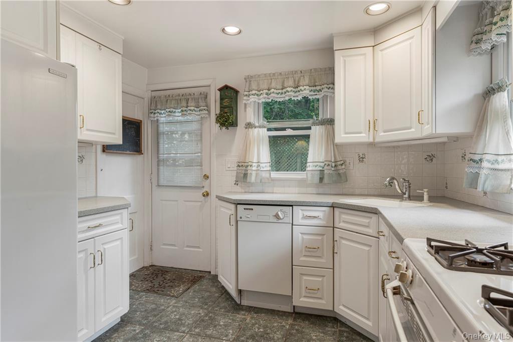 Single Family Lindbergh Lane  Rockland County, NY 10956, MLS-1032259-6