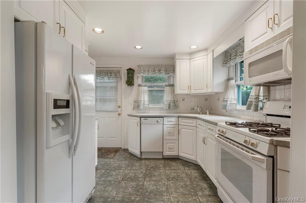 Single Family Lindbergh Lane  Rockland County, NY 10956, MLS-1032259-7