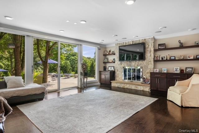 Single Family Fox Hunt Court Suffolk County, NY 11743, MLS-1032274-11