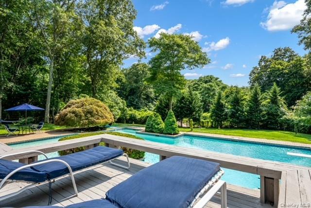 Single Family Fox Hunt Court Suffolk County, NY 11743, MLS-1032274-37