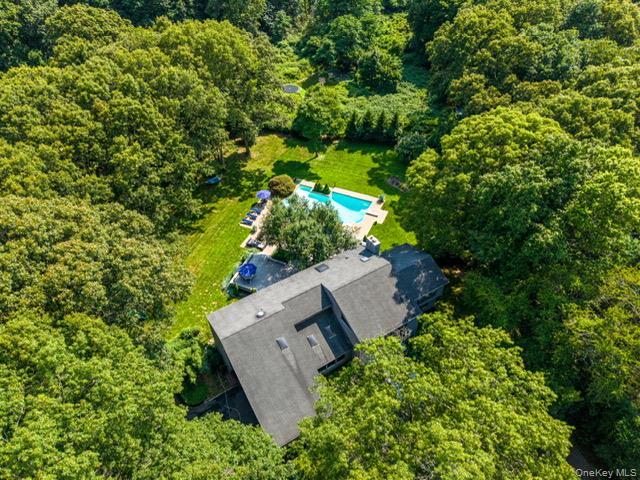 Single Family Fox Hunt Court Suffolk County, NY 11743, MLS-1032274-7