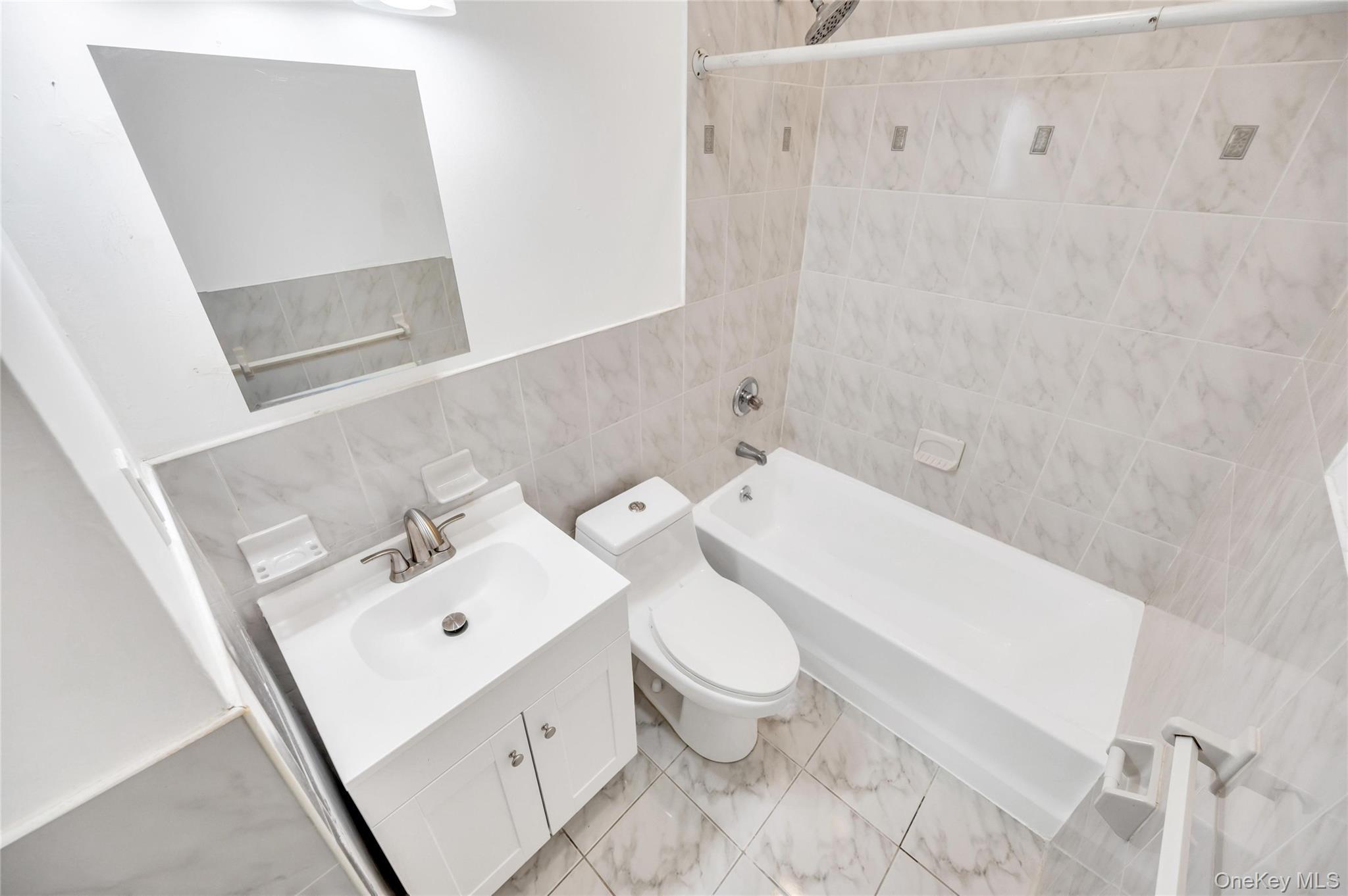 Single Family Charles Lane Queens, NY 11413, MLS-1032283-12