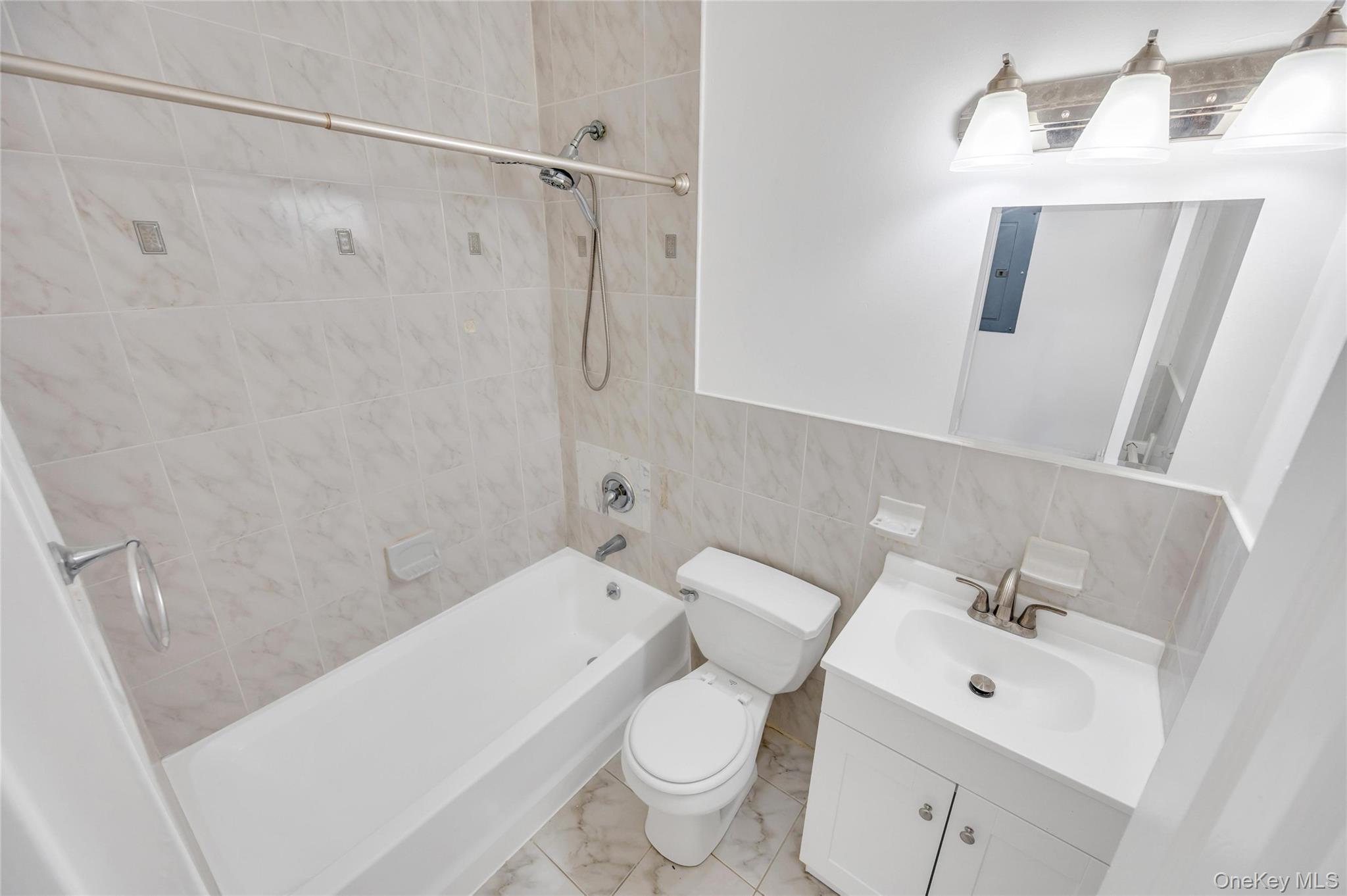 Single Family Charles Lane Queens, NY 11413, MLS-1032283-9