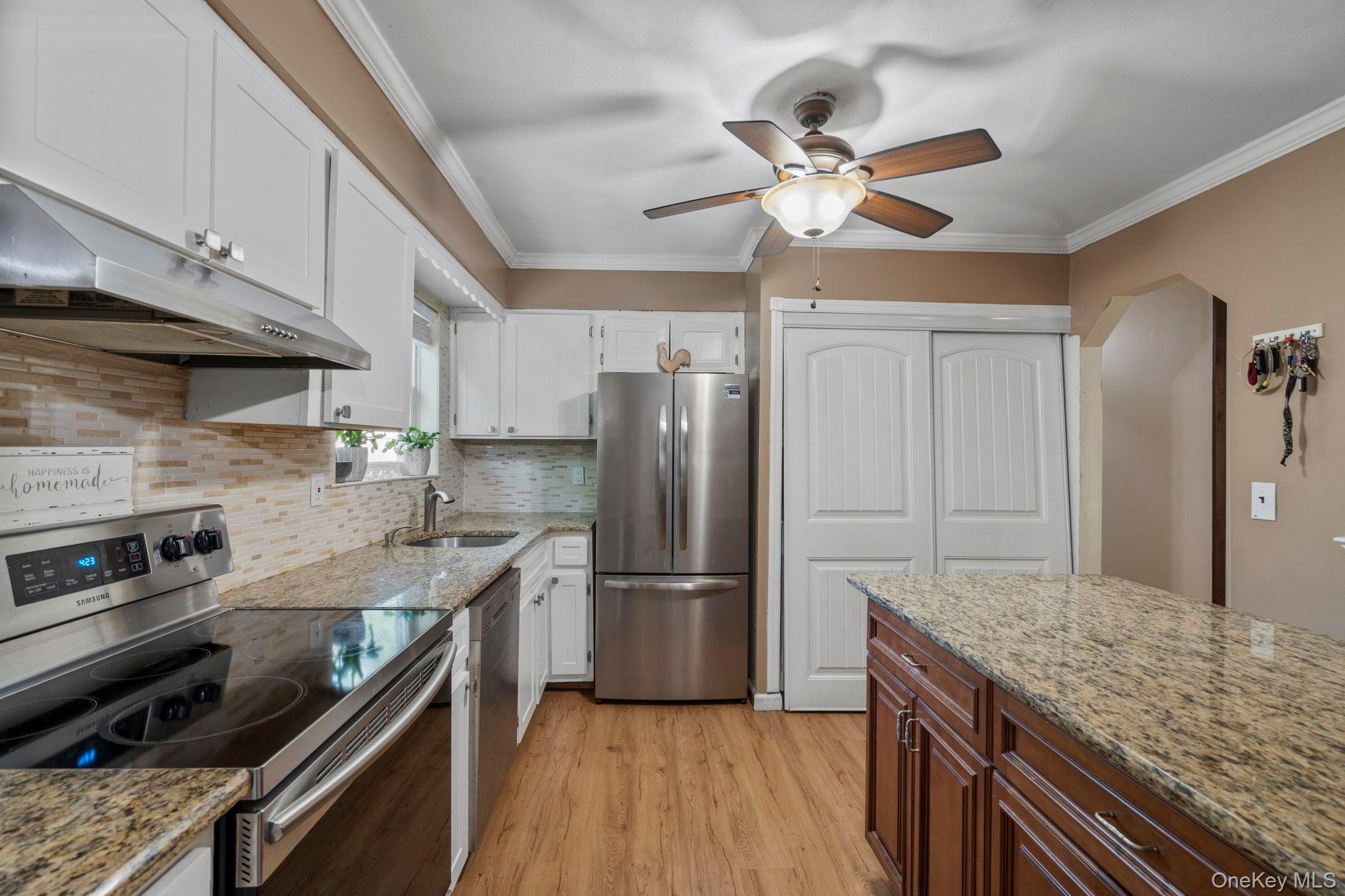 Single Family Yaphank Avenue Suffolk County, NY 11719, MLS-1032303-11