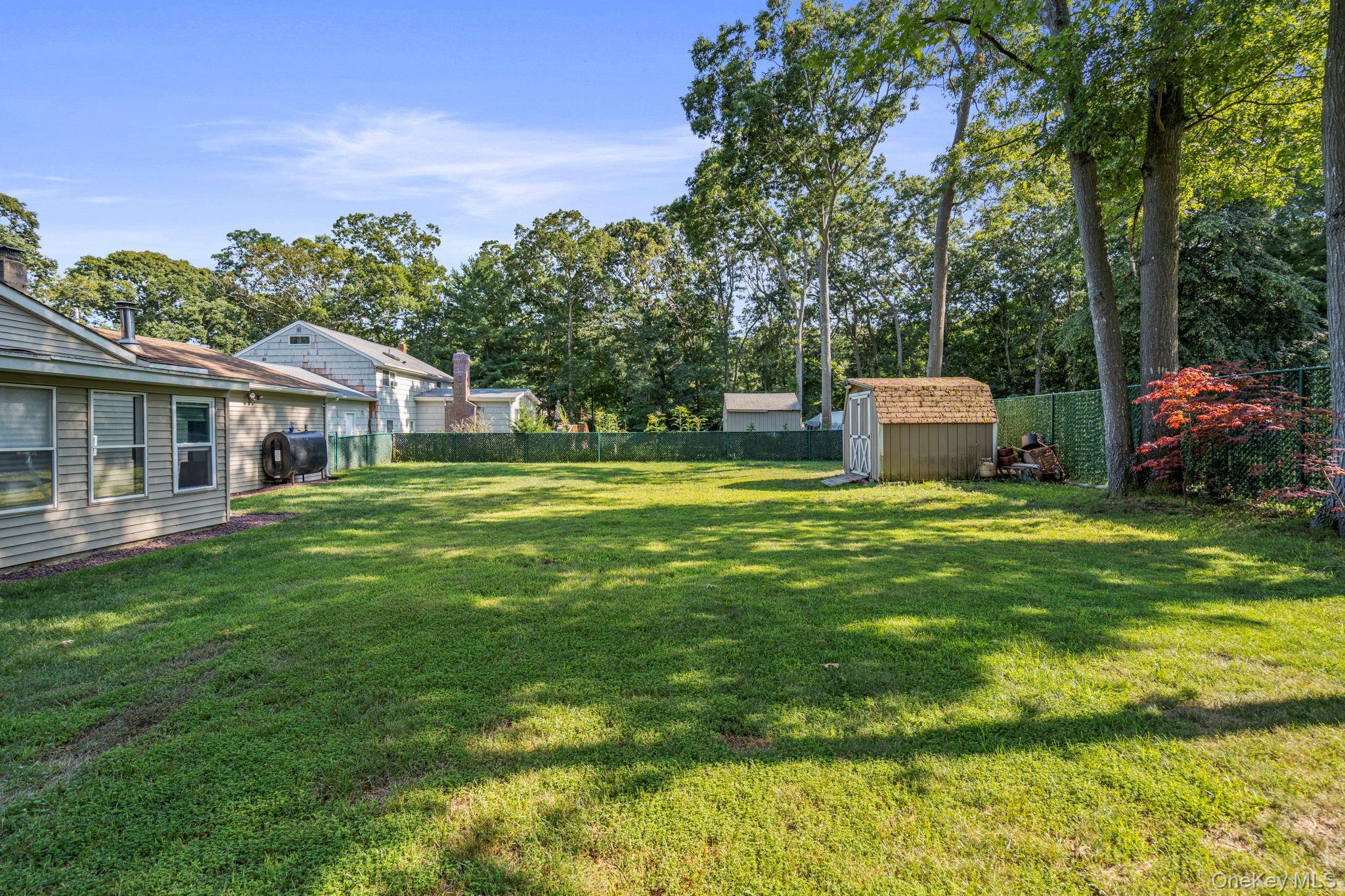 Single Family Yaphank Avenue  Suffolk County, NY 11719, MLS-1032303-26