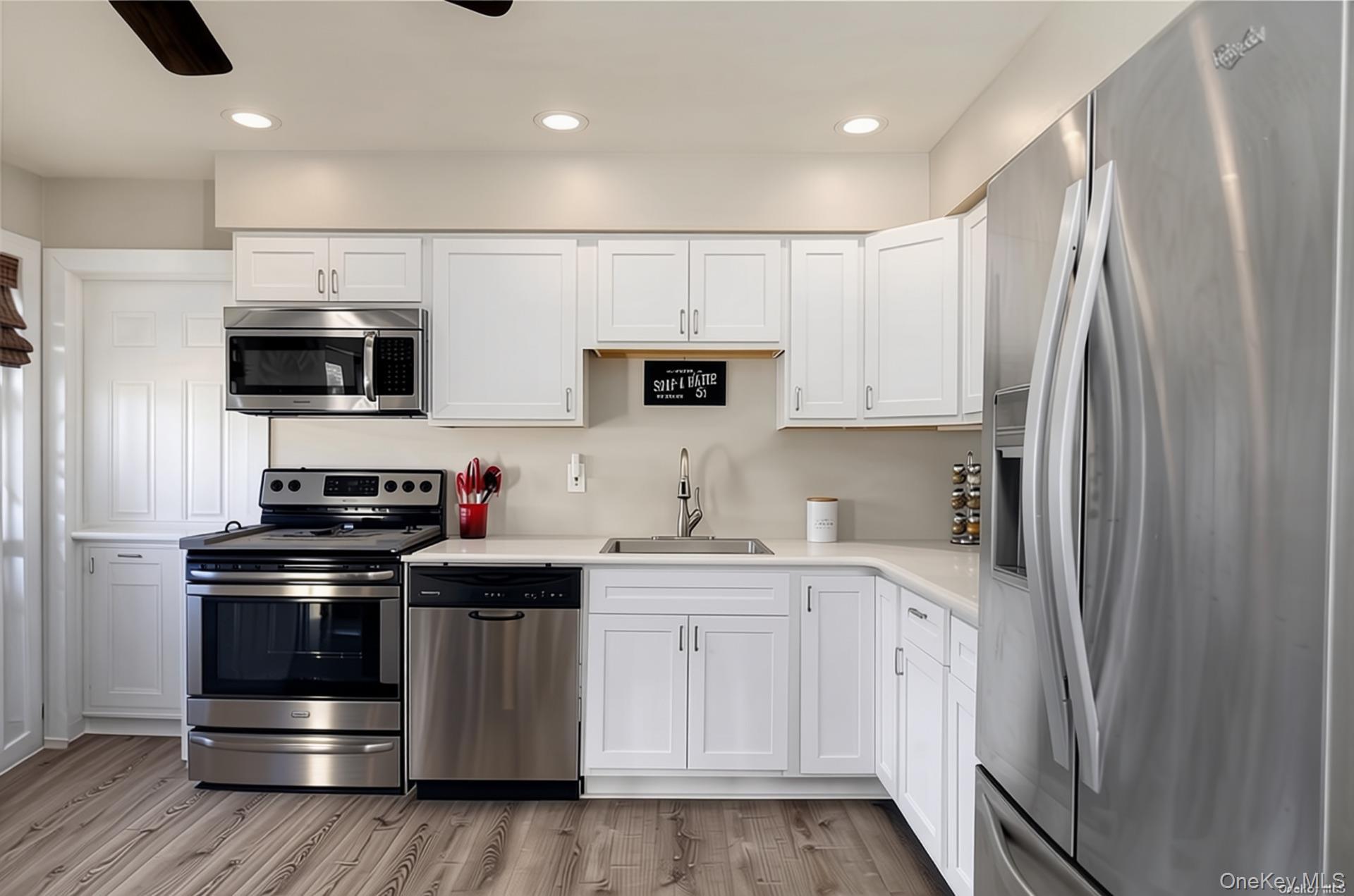 Single Family Main Avenue  Suffolk County, NY 11950, MLS-1032310-2