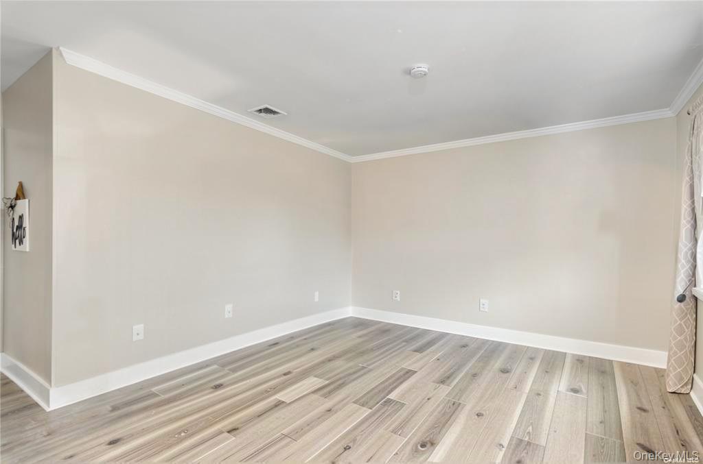 Single Family Main Avenue  Suffolk County, NY 11950, MLS-1032310-7