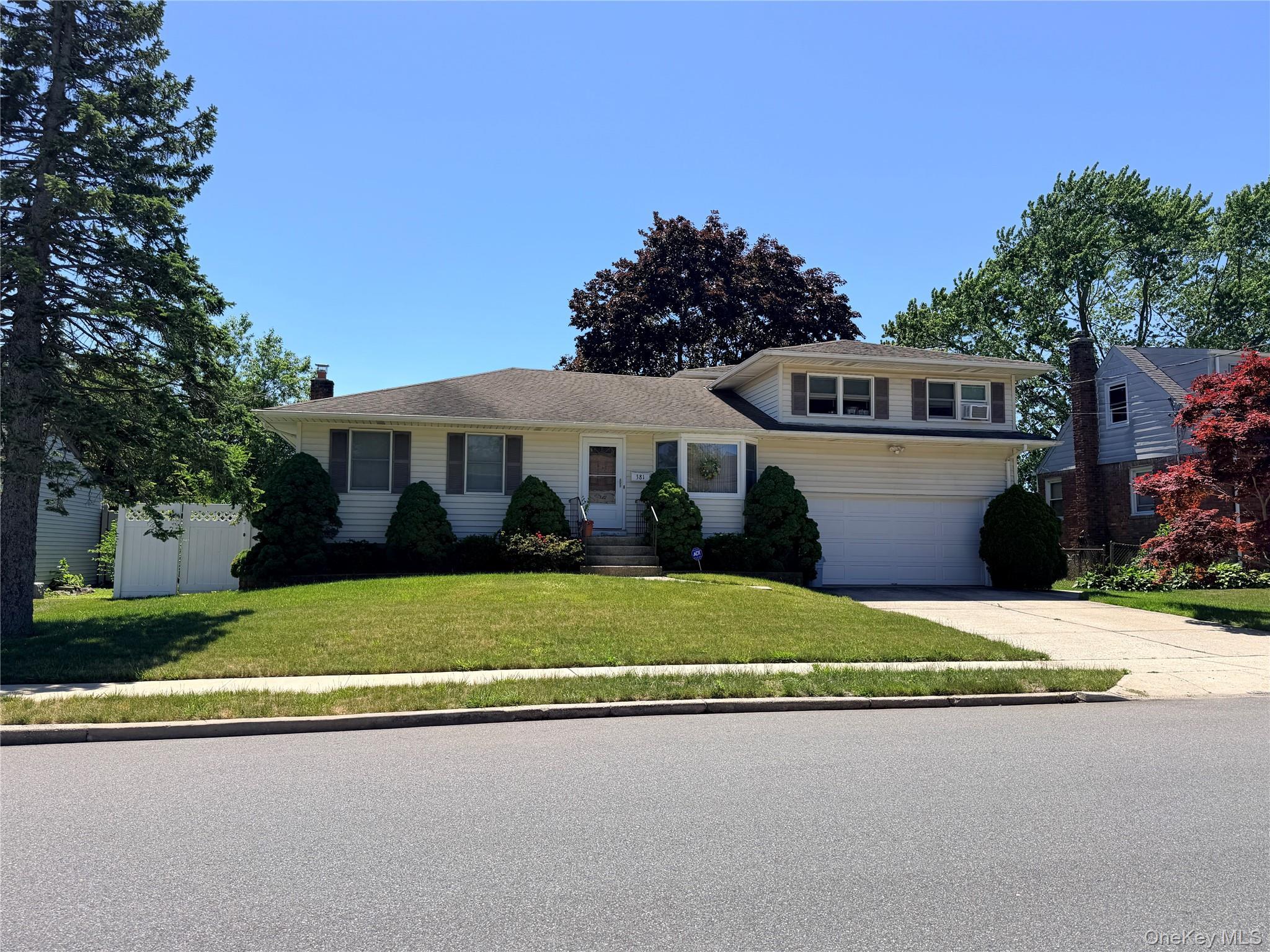 Single Family N Monroe Avenue  Suffolk County, NY 11757, MLS-1032316-2