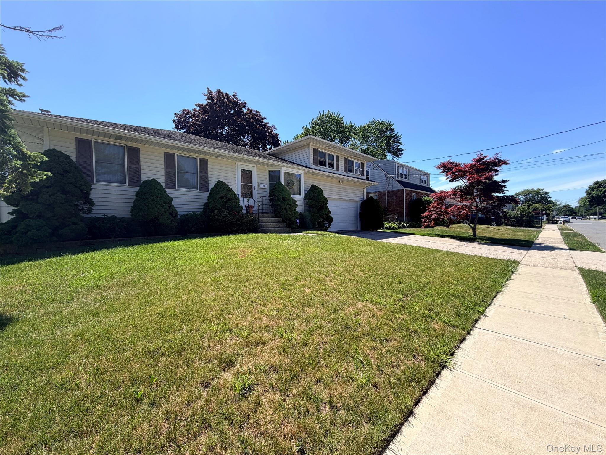 Single Family N Monroe Avenue  Suffolk County, NY 11757, MLS-1032316-4