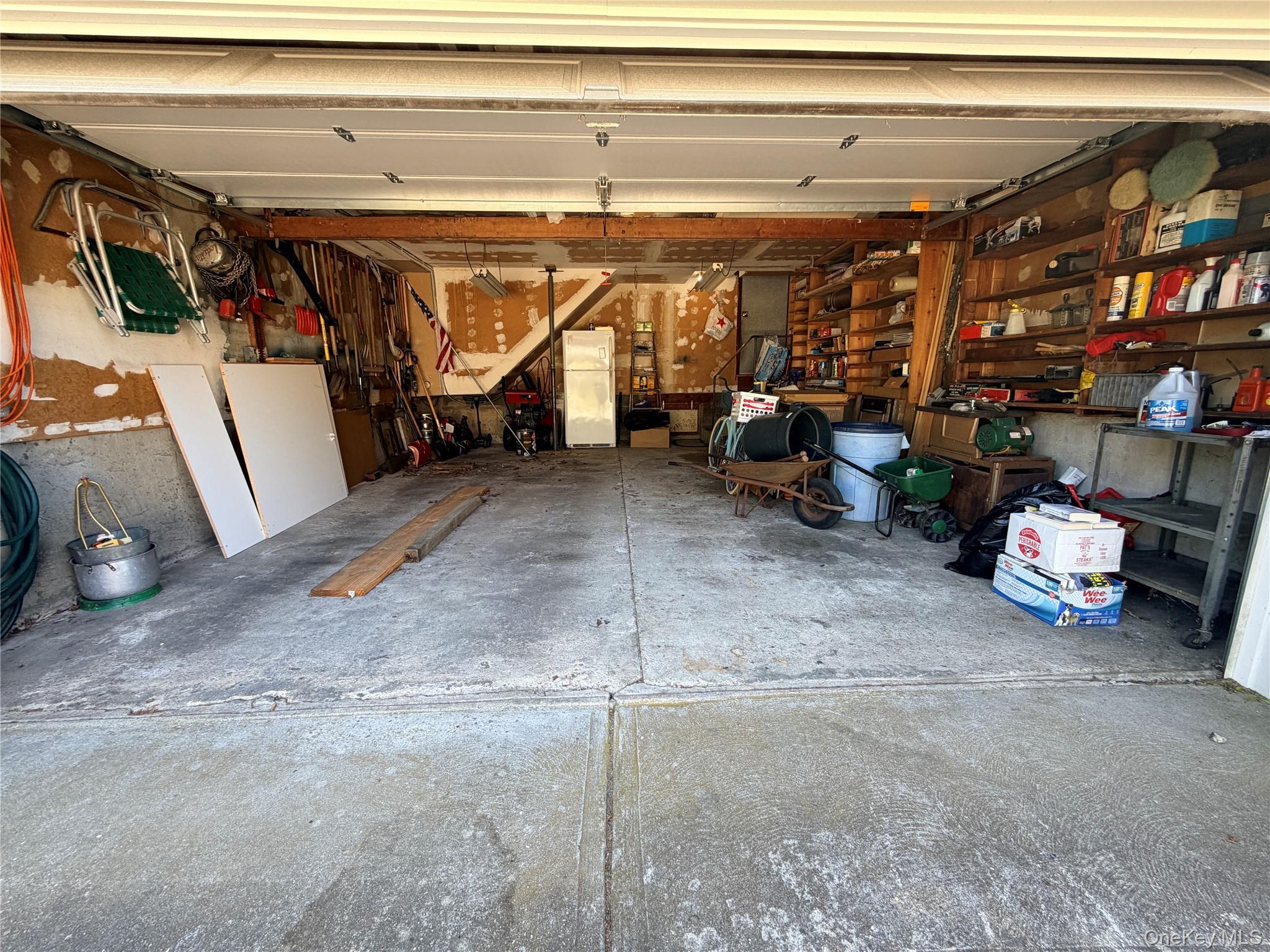 Single Family N Monroe Avenue  Suffolk County, NY 11757, MLS-1032316-40