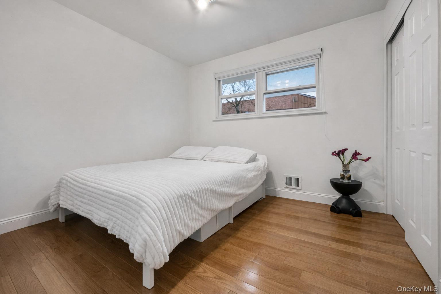Single Family Westwood Road Nassau County, NY 11598, MLS-1032336-11