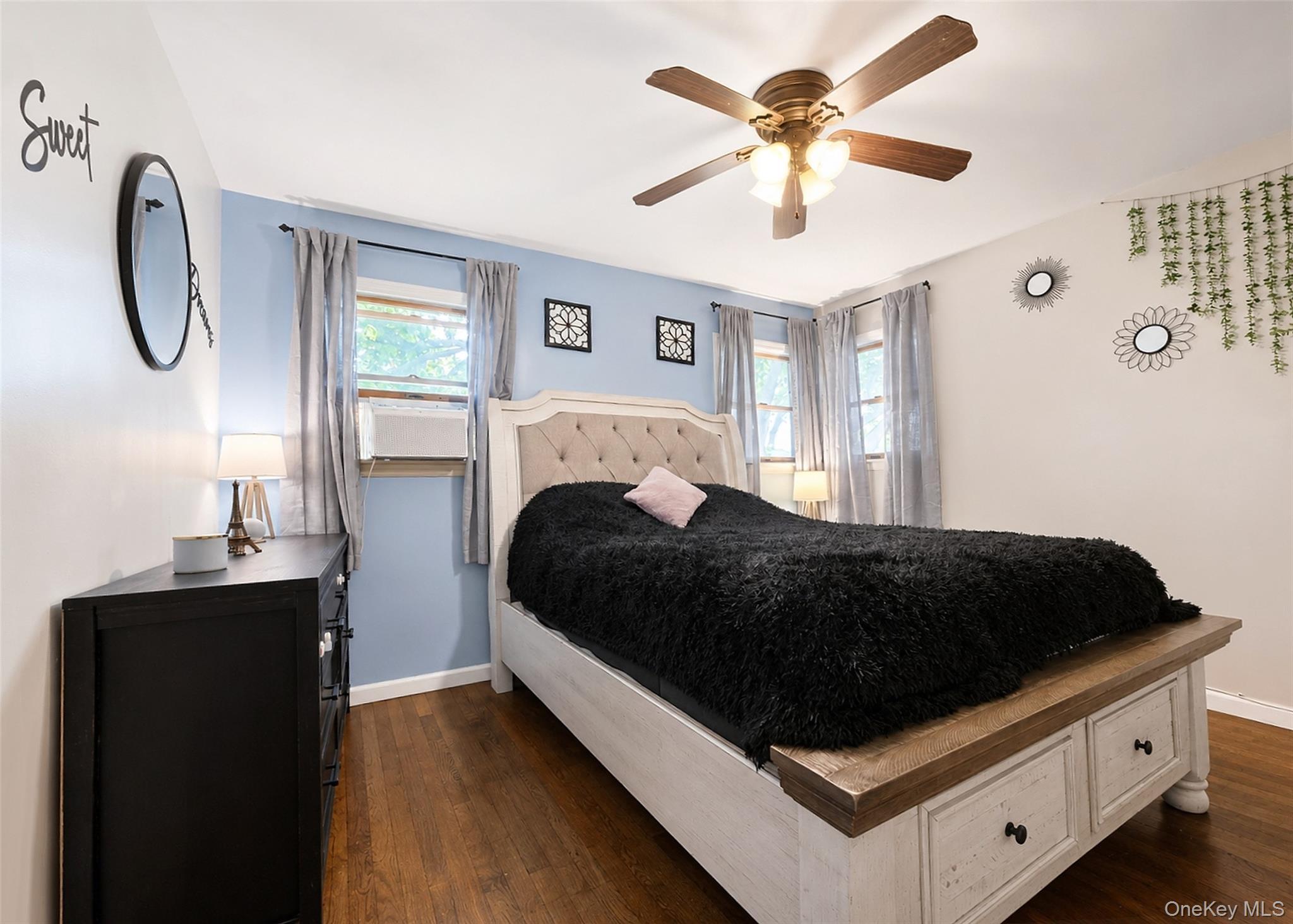 Single Family Farragut Avenue Suffolk County, NY 11757, MLS-1032337-11