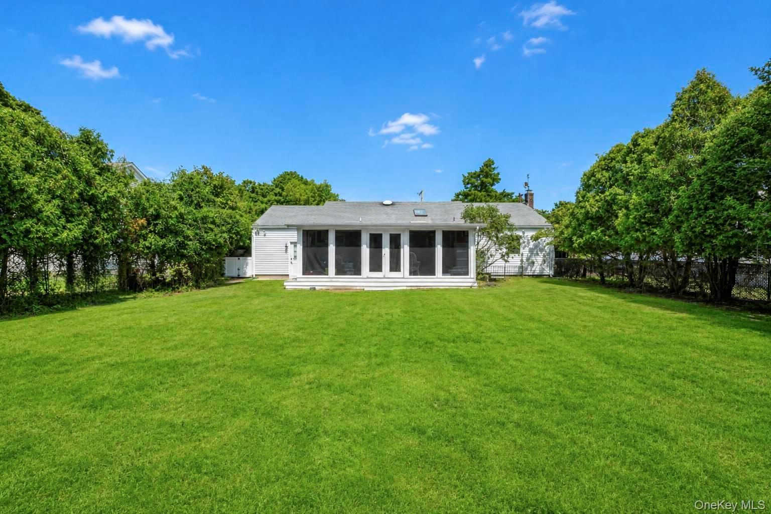 Single Family Riverside Drive Suffolk County, NY 11901, MLS-1032344-7