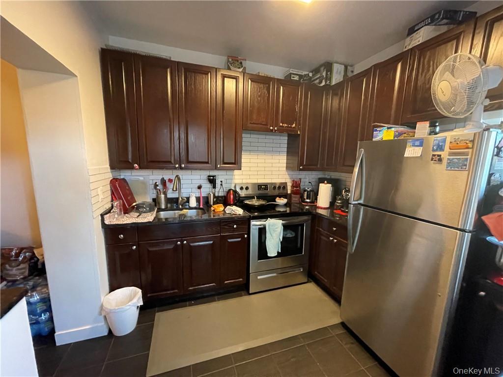 Single Family Pilgrim Avenue  Bronx, NY 10461, MLS-1032351-12