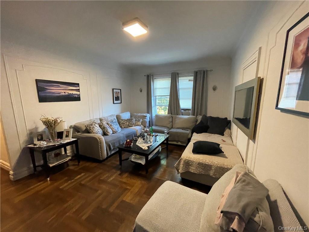 Single Family Pilgrim Avenue  Bronx, NY 10461, MLS-1032351-4