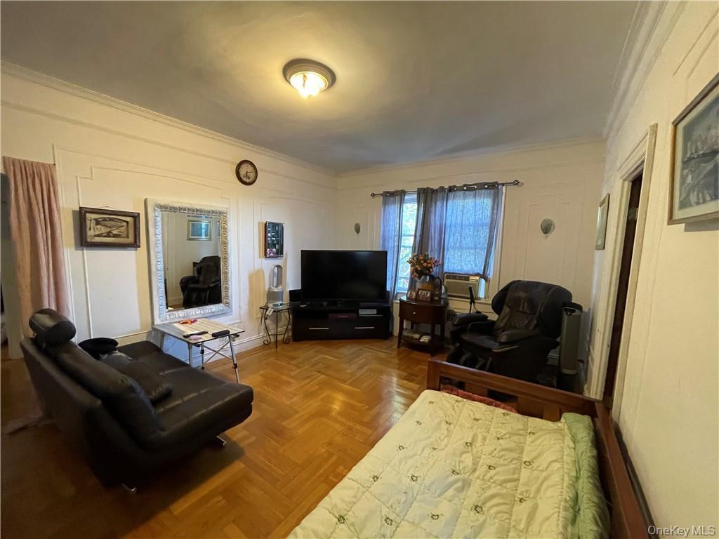 Single Family Pilgrim Avenue  Bronx, NY 10461, MLS-1032351-9