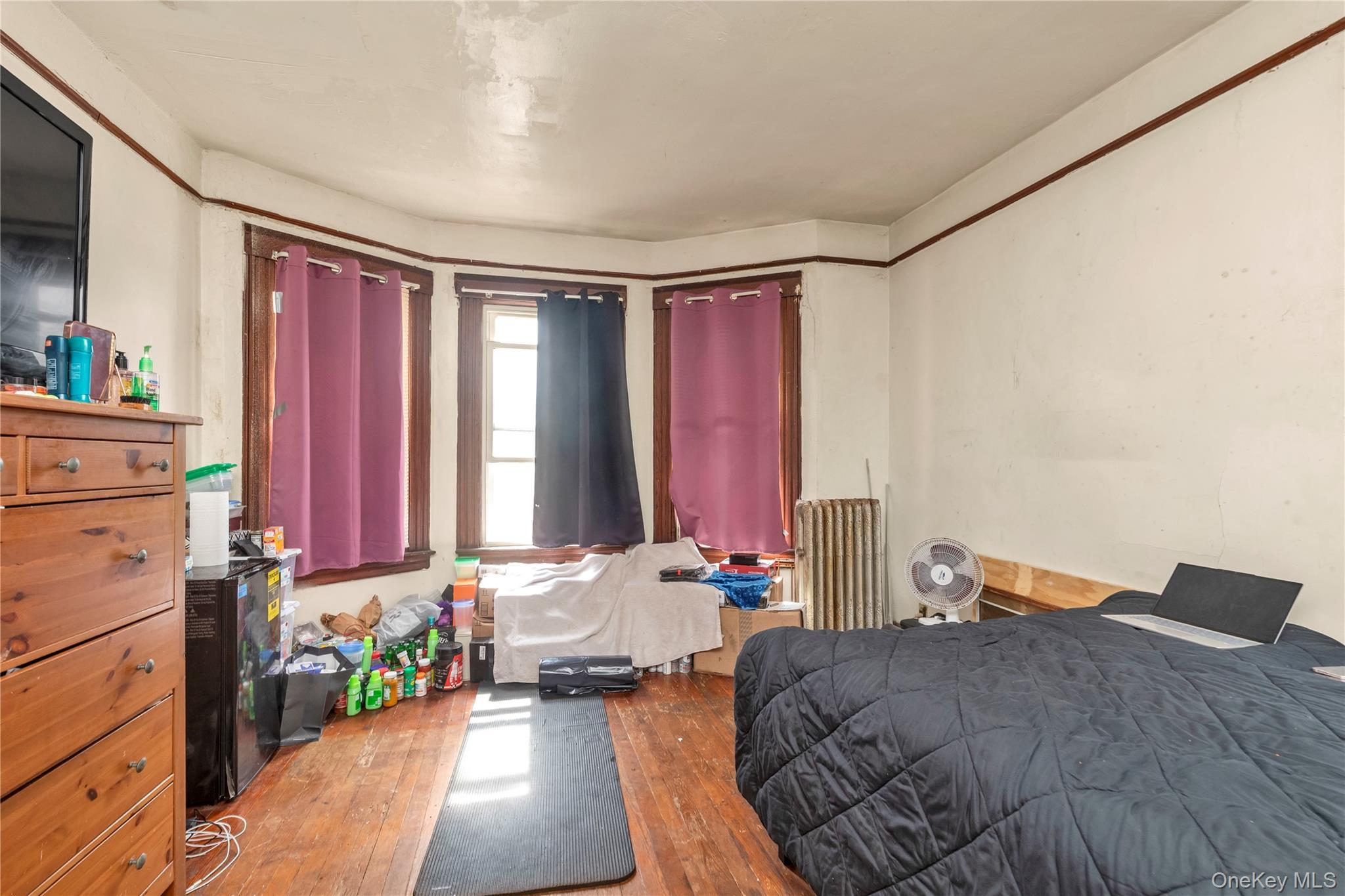 Single Family 224th Street  Queens, NY 11429, MLS-1032360-10