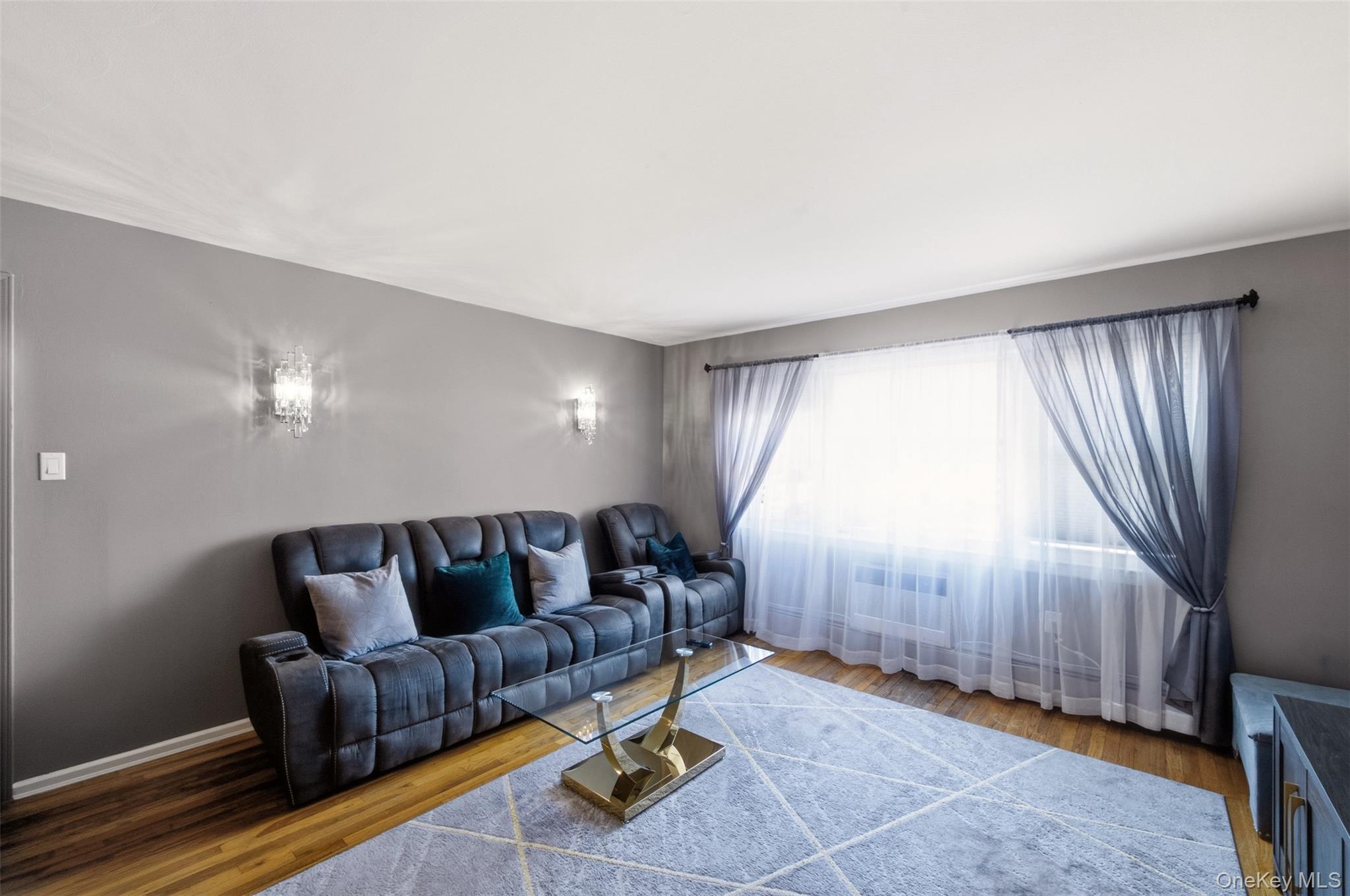 Single Family Francis Lewis Boulevard  Queens, NY 11358, MLS-1032362-14