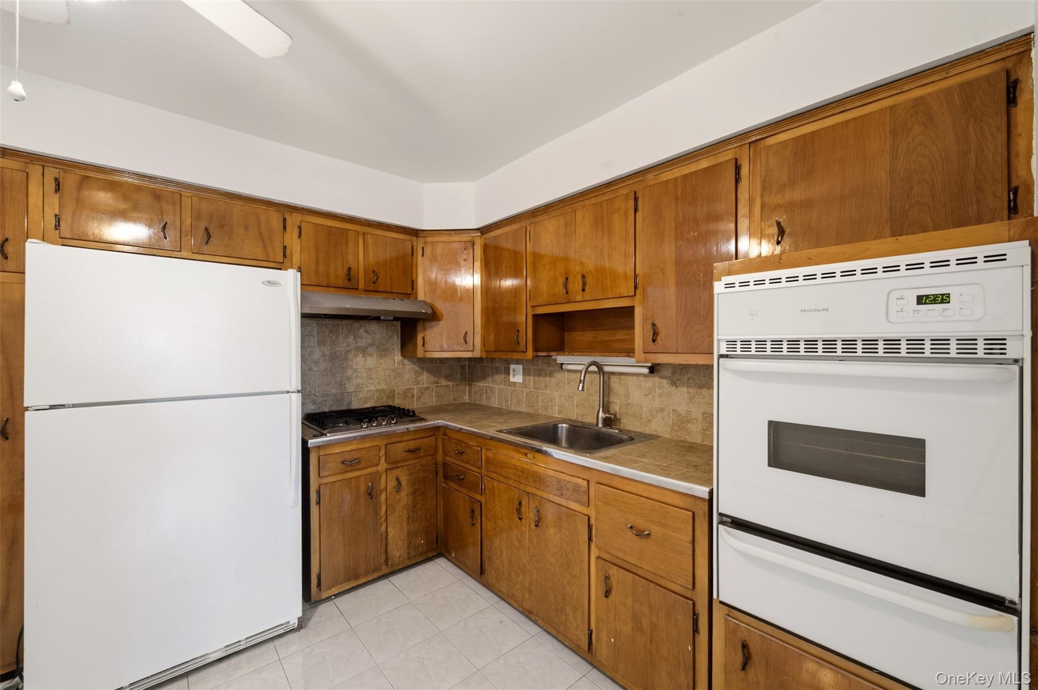Single Family Francis Lewis Boulevard  Queens, NY 11358, MLS-1032362-25