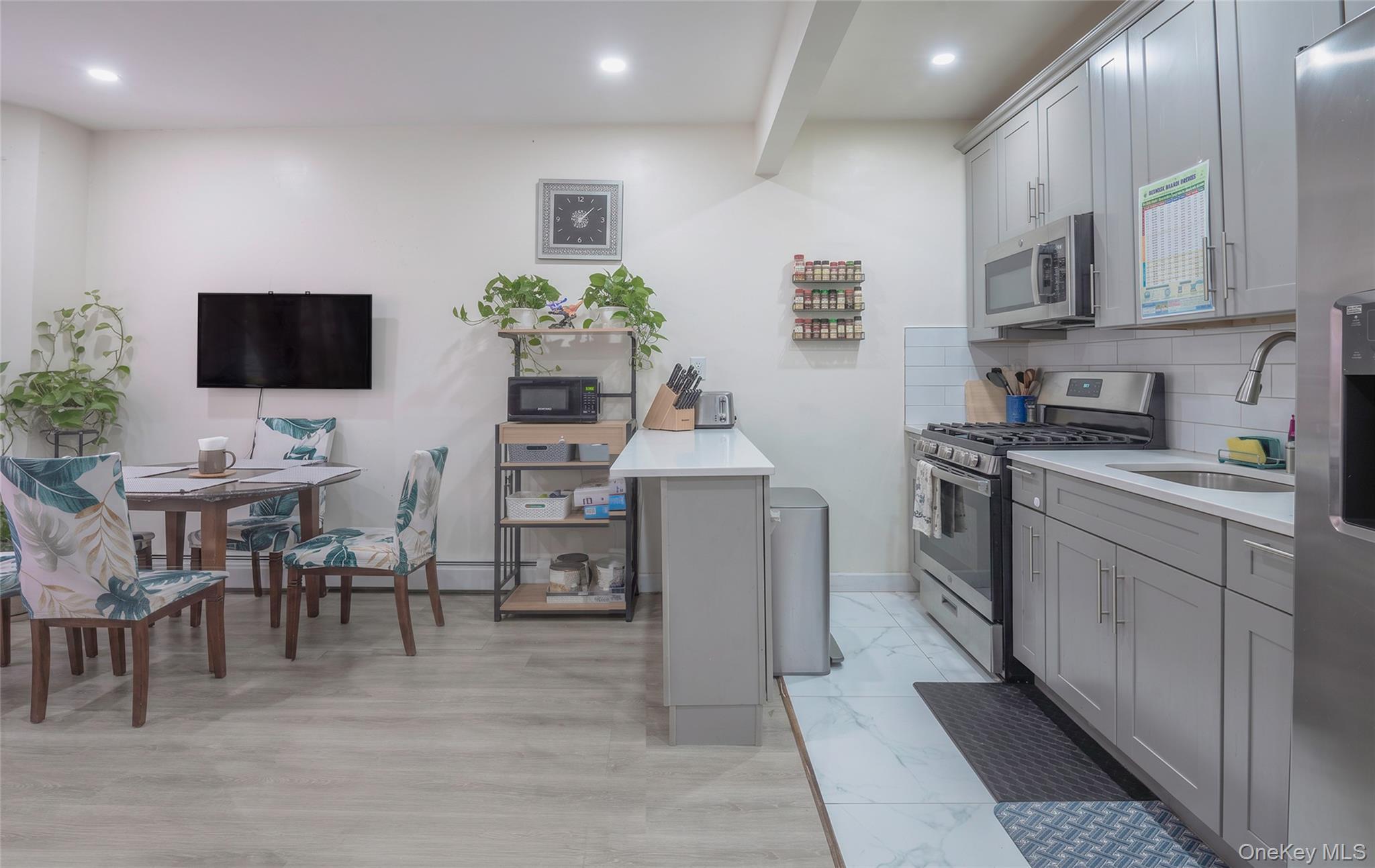 Single Family 160th Street Queens, NY 11432, MLS-1032366-13