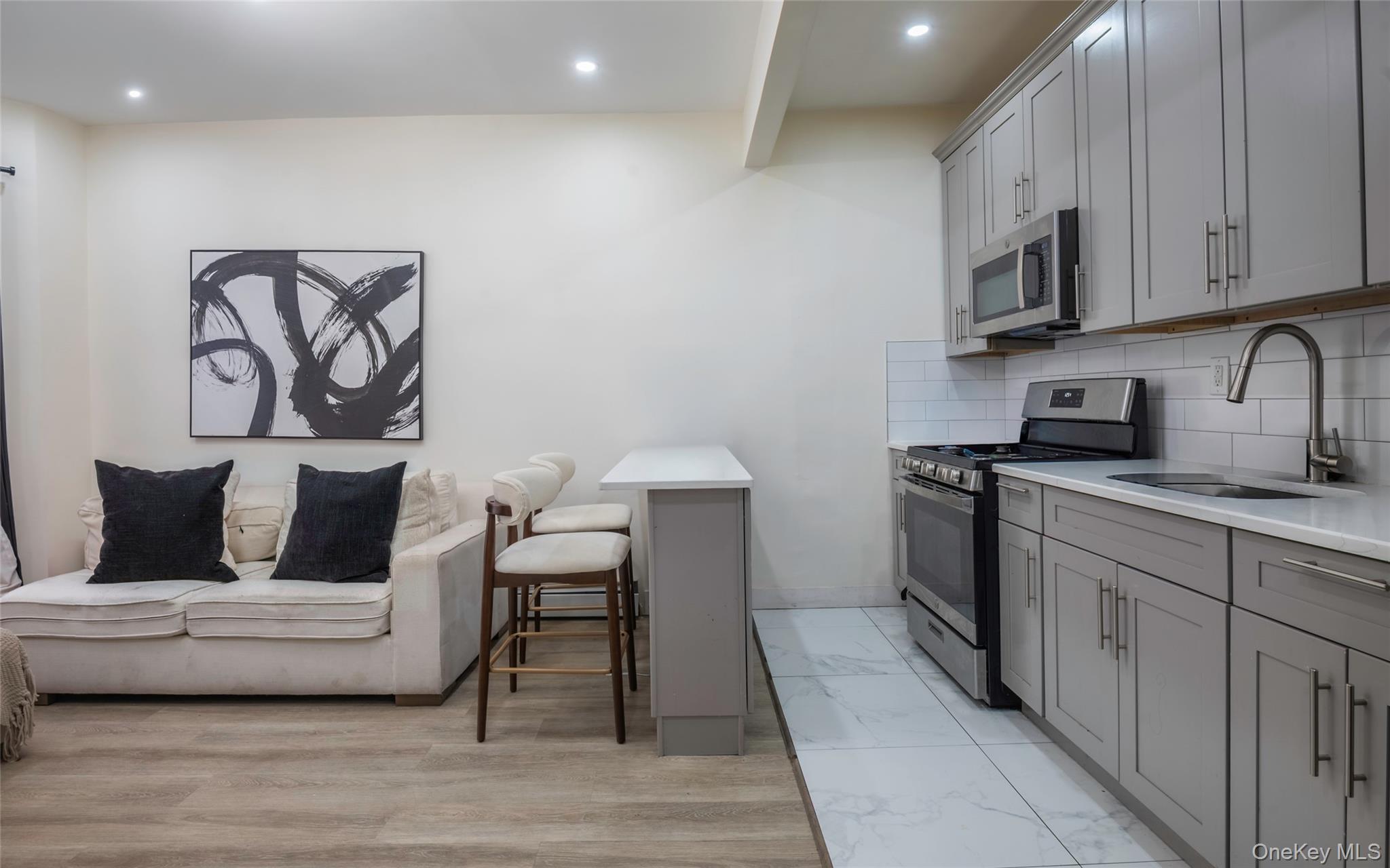 Single Family 160th Street Queens, NY 11432, MLS-1032366-2