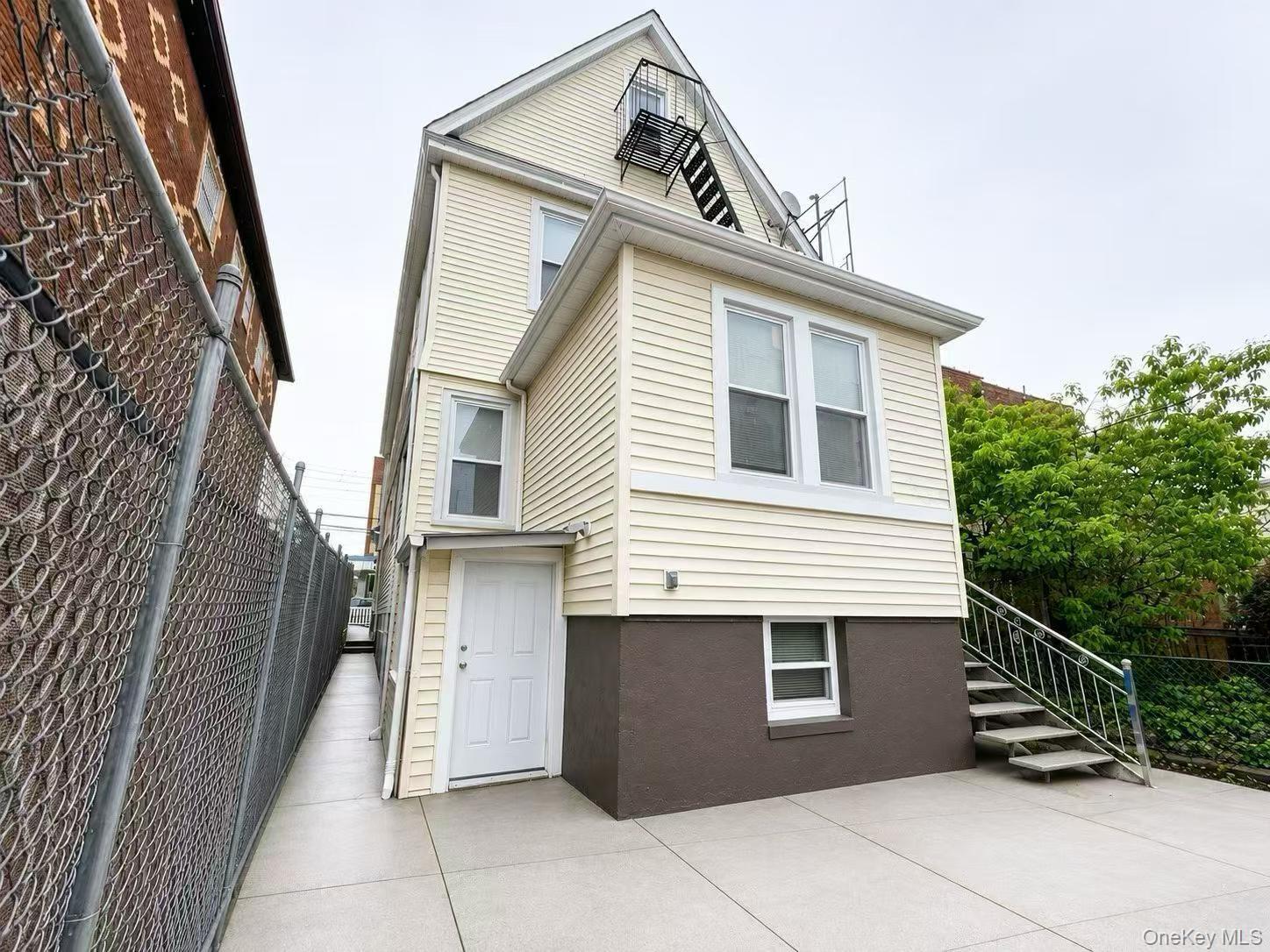 Single Family 103 Street Queens, NY 11368, MLS-1032367-2