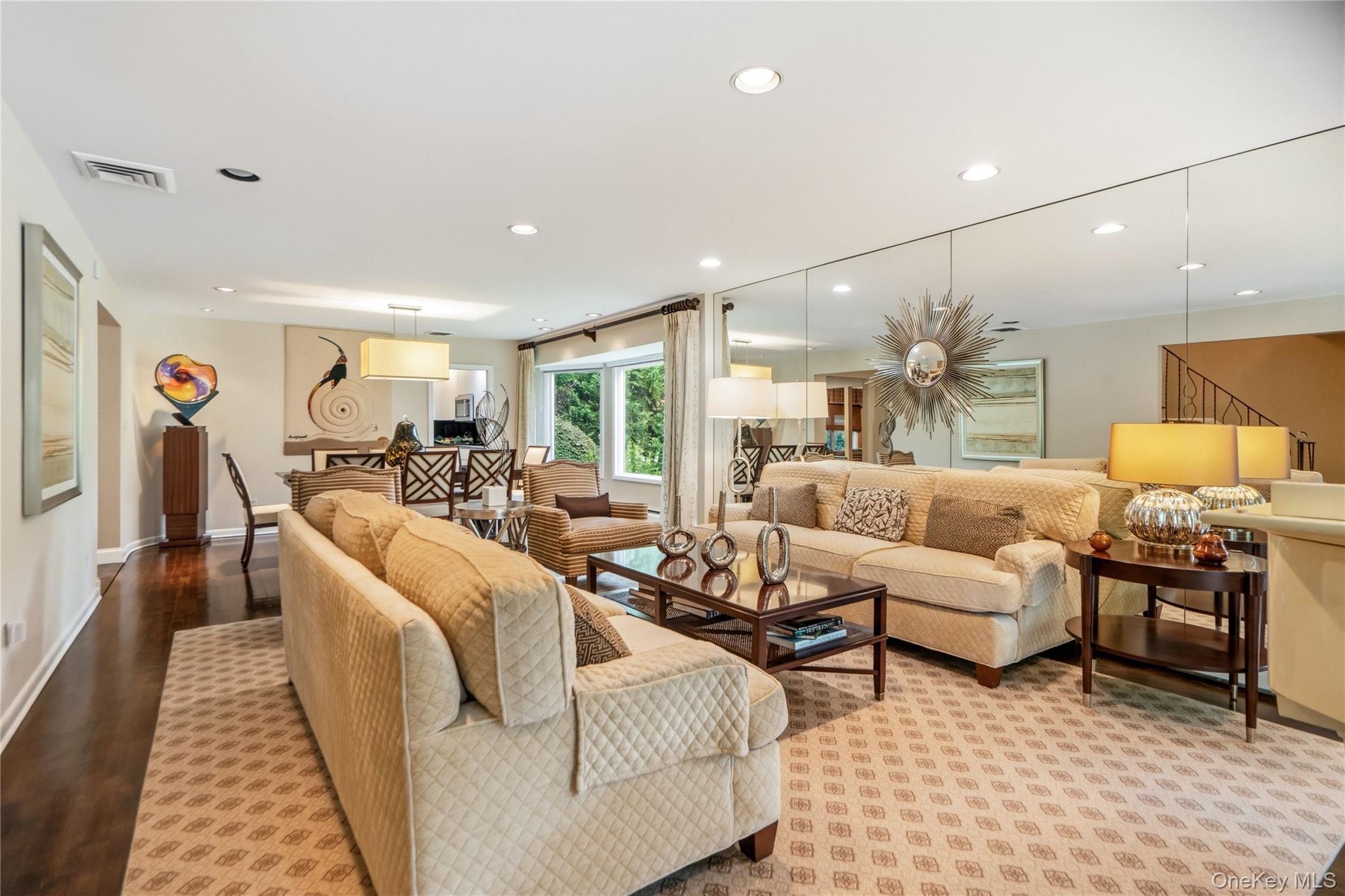 Single Family Hunt Court  Nassau County, NY 11576, MLS-1032368-3