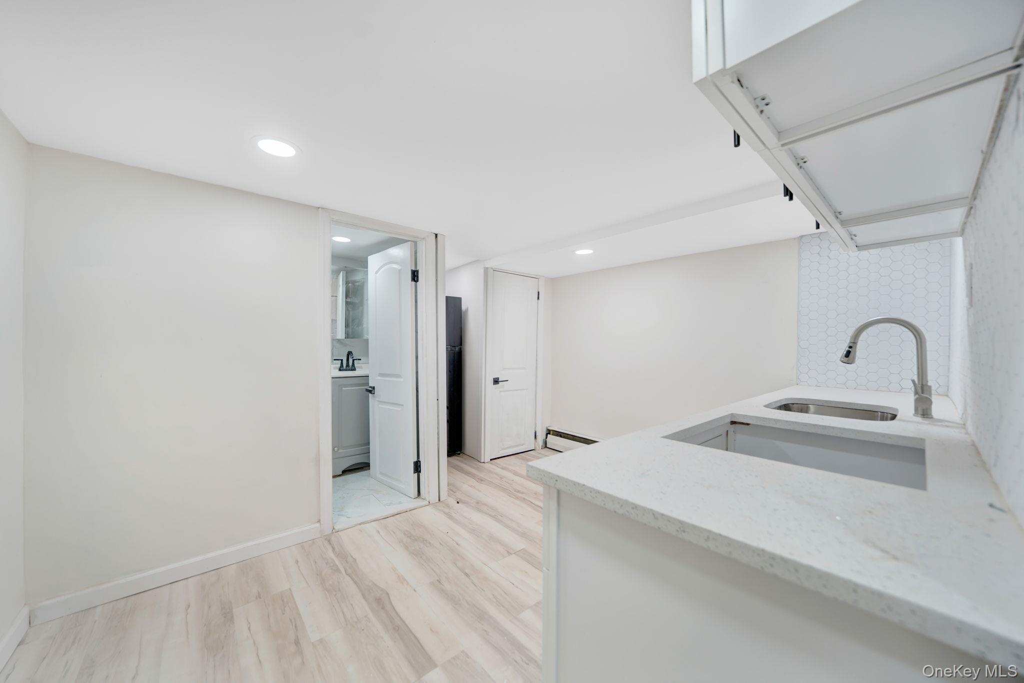Single Family E 34th Street Brooklyn, NY 11234, MLS-1032375-23