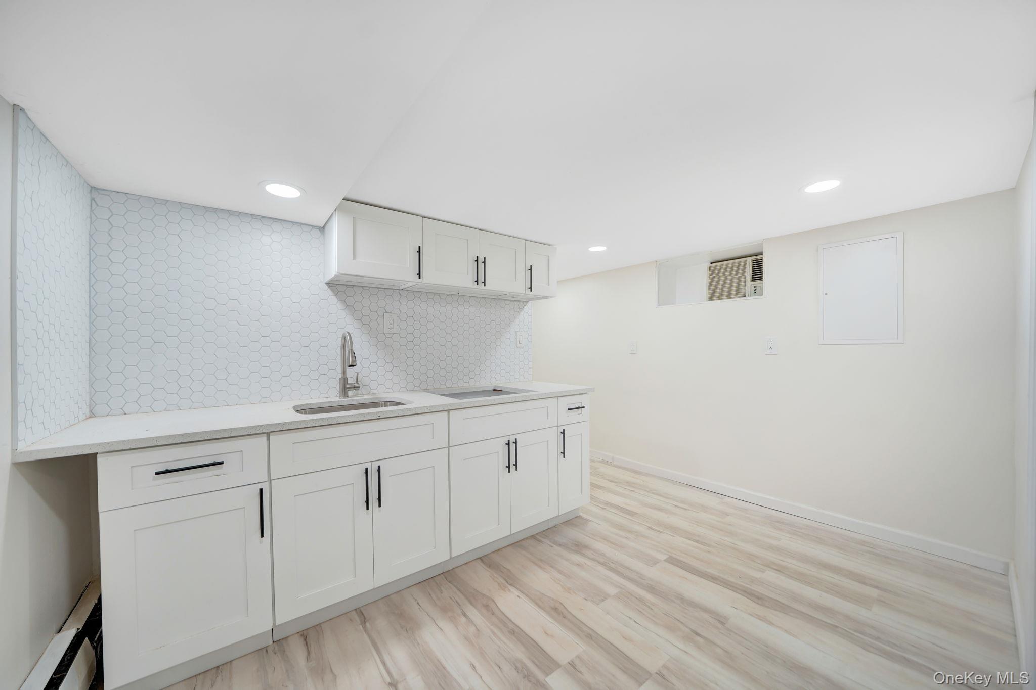 Single Family E 34th Street Brooklyn, NY 11234, MLS-1032375-24