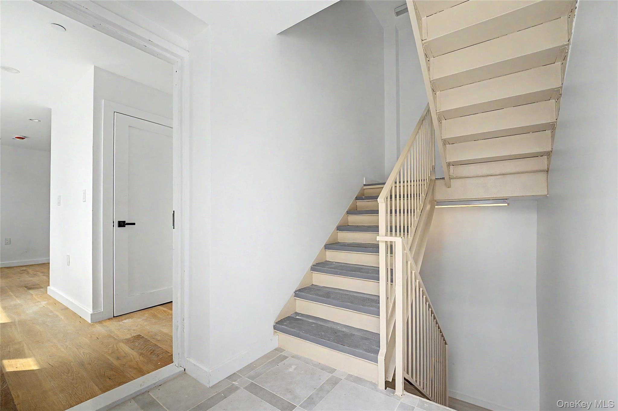 Single Family 34th Avenue  Queens, NY 11368, MLS-1032380-16