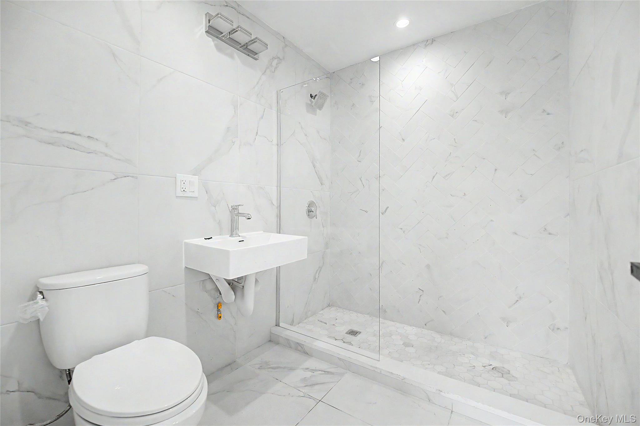 Single Family 34th Avenue  Queens, NY 11368, MLS-1032380-17